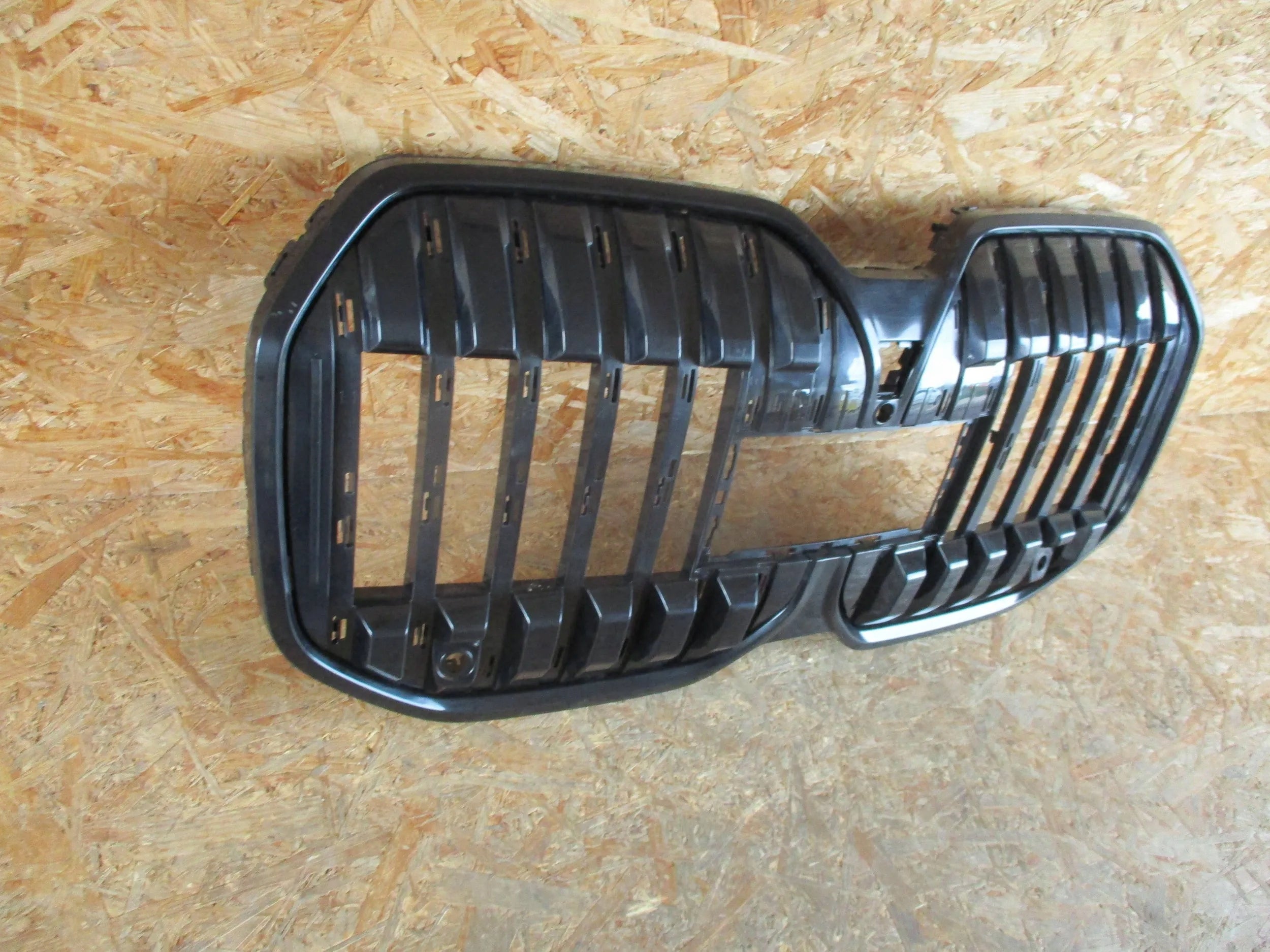 Kühlergrill BMW G70 4 G26 I4 FRONTGRILL 1318801 Kühlergitter