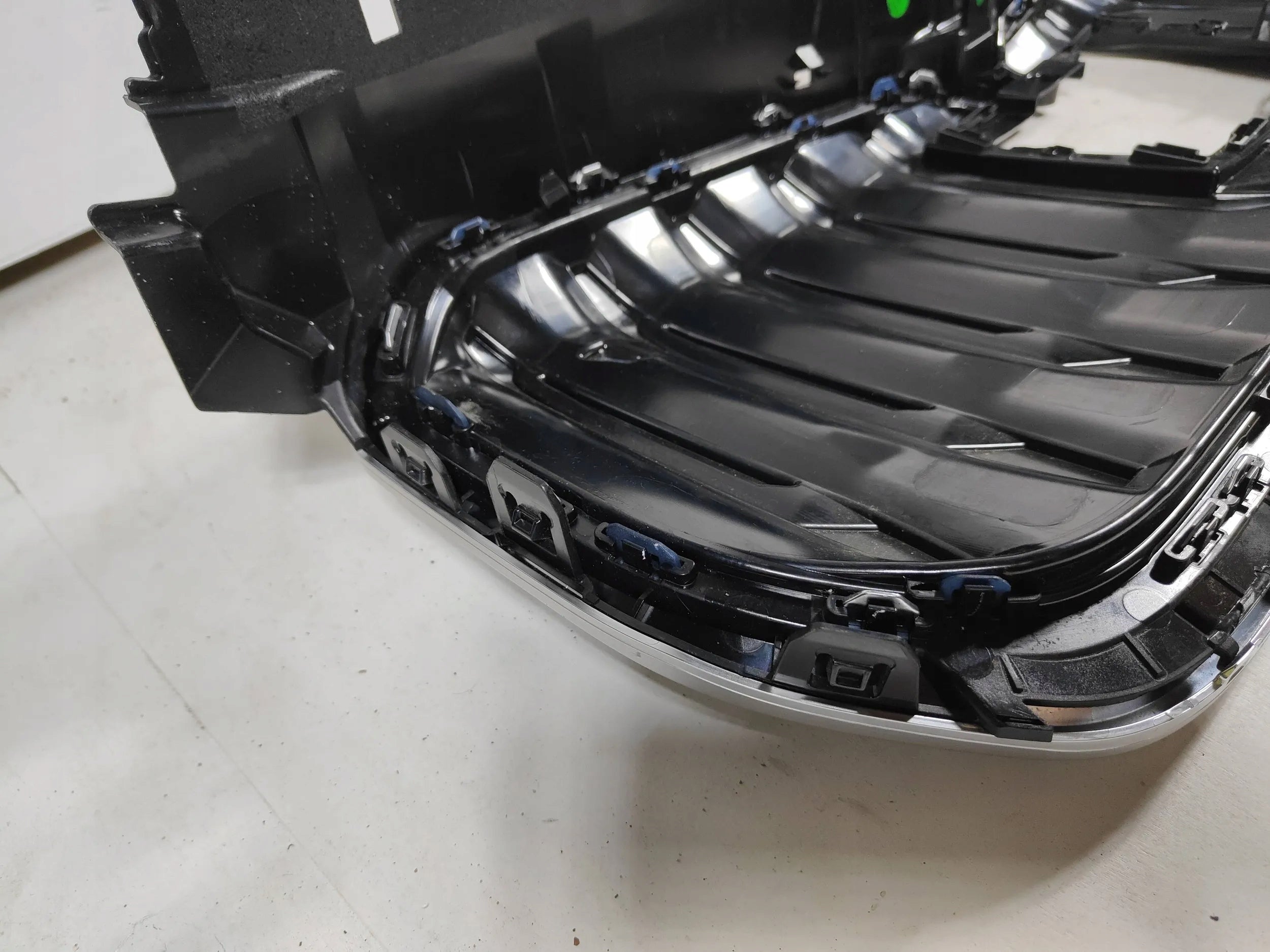 Kühlergrill BMW IX1 U11 FRONTGRILL 9880307 Kühlergitter