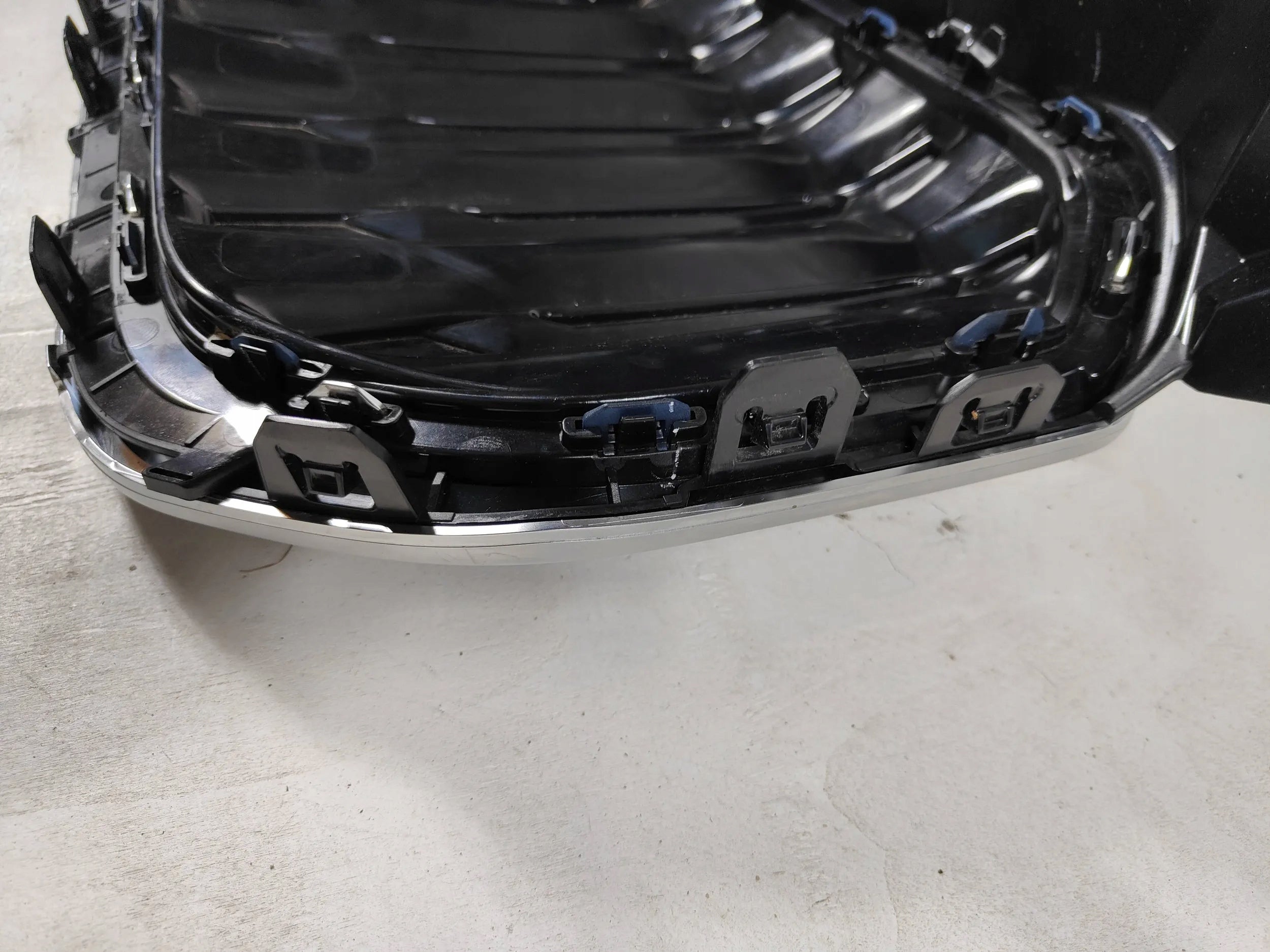 Kühlergrill BMW IX1 U11 FRONTGRILL 9880307 Kühlergitter