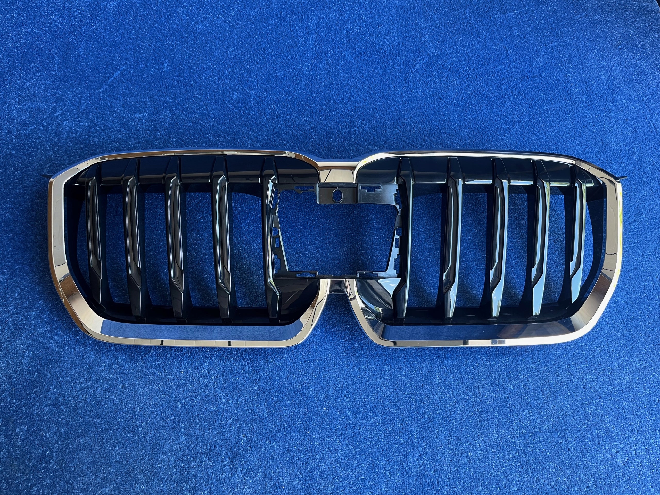 Kühlergrill BMW U11 IX1 FRONTGRILL 1988342 Kühlergitter