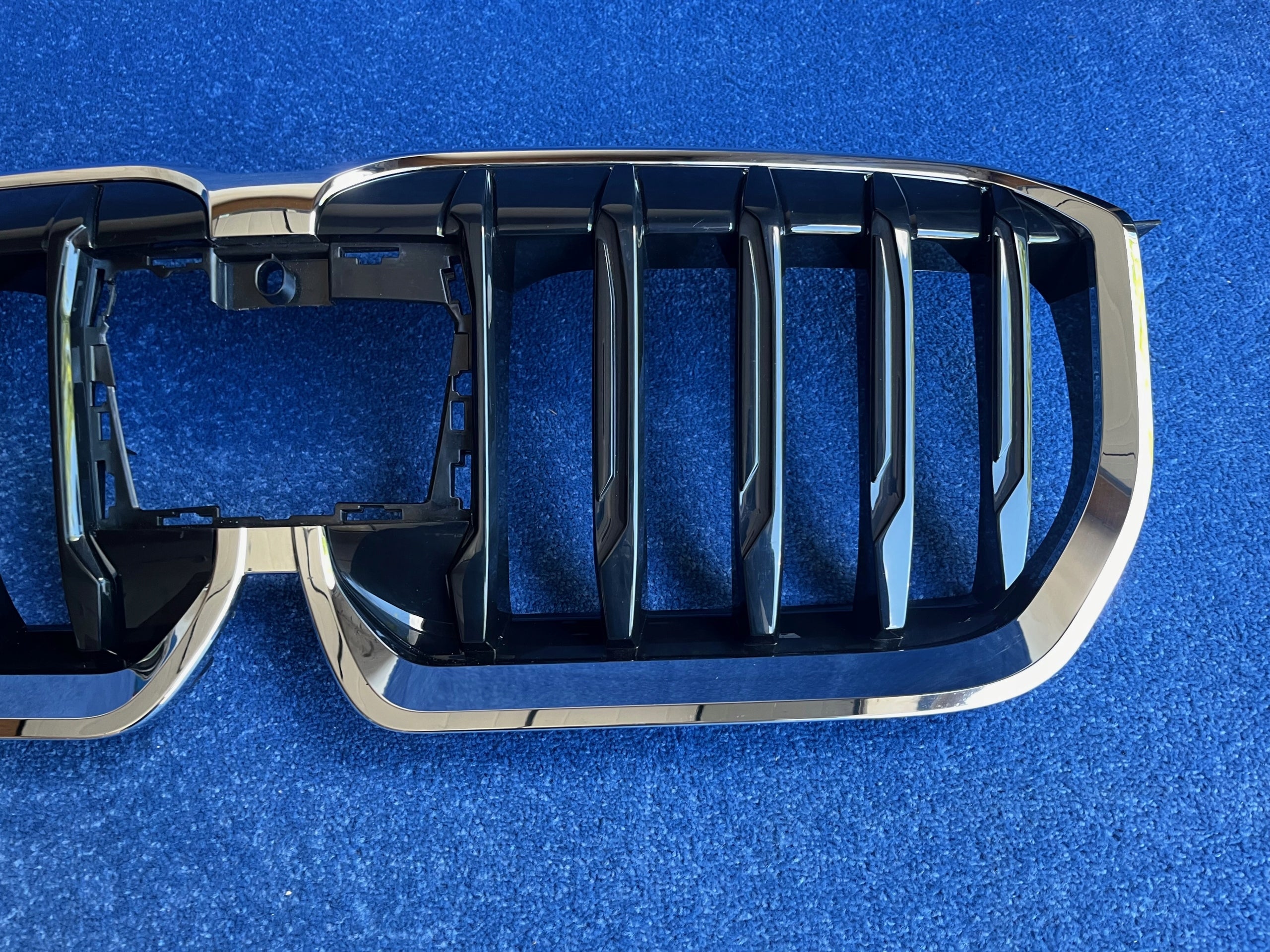 Kühlergrill BMW U11 IX1 FRONTGRILL 1988342 Kühlergitter