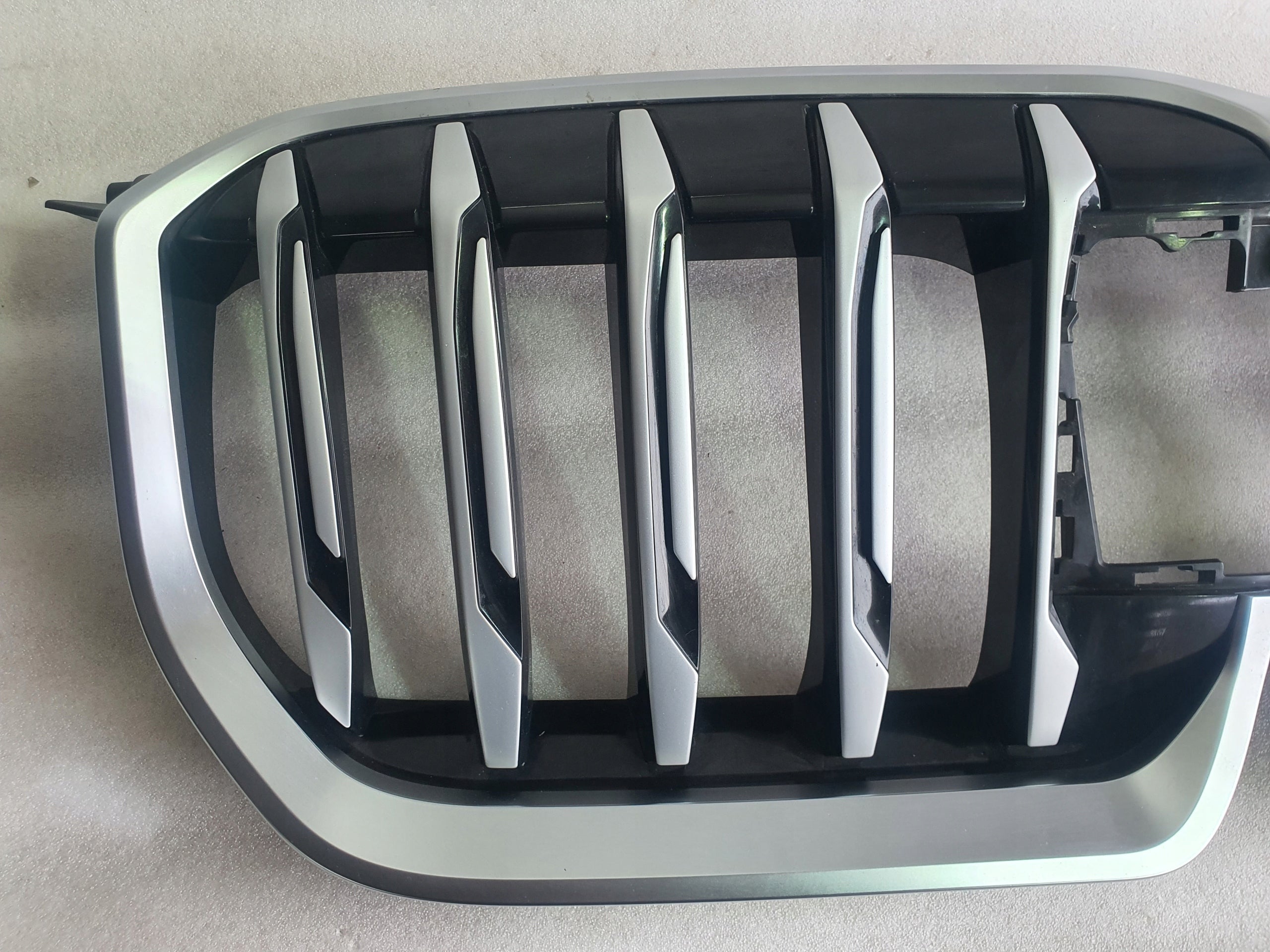 Kühlergrill BMW X1 U11 IX1 FRONTGRILL 1122988 Kühlergitter