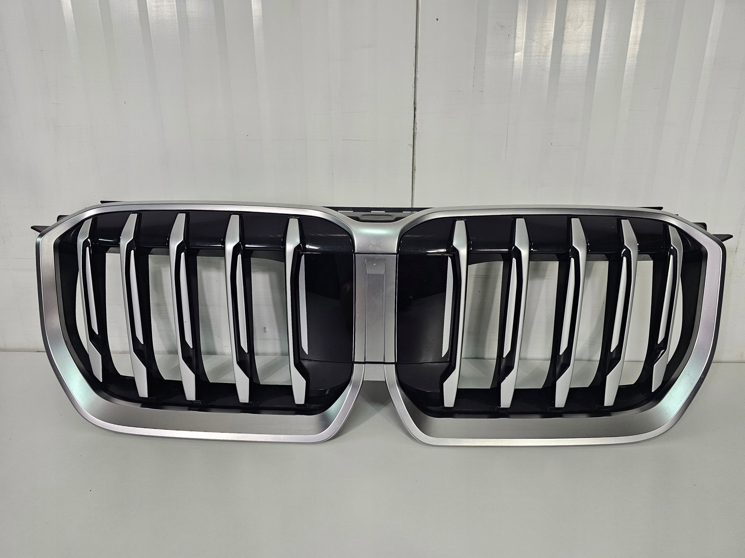 Kühlergrill BMW IX1 U11 FRONTGRILL 1098803 Kühlergitter