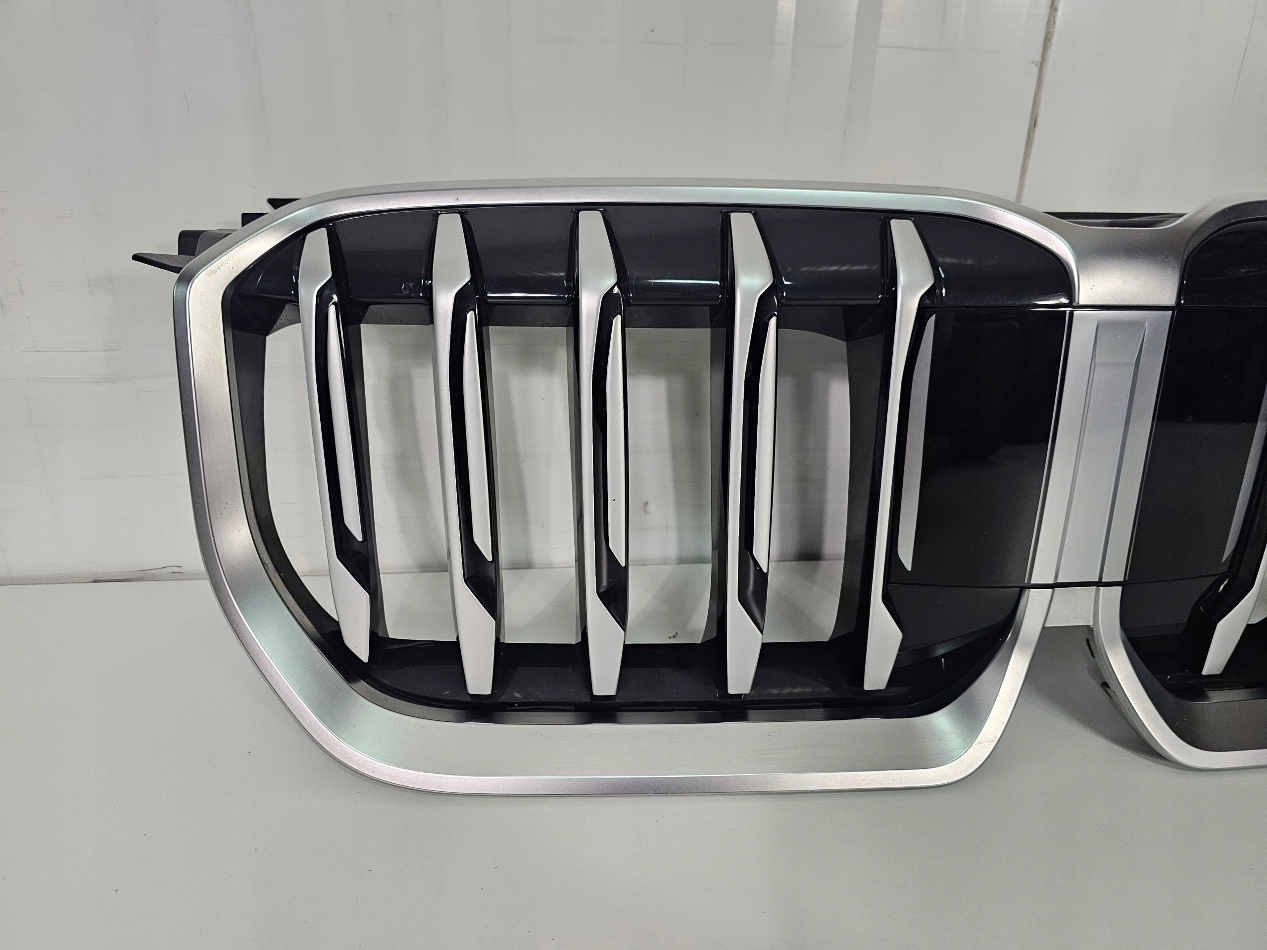 Kühlergrill BMW IX1 U11 FRONTGRILL 1098803 Kühlergitter