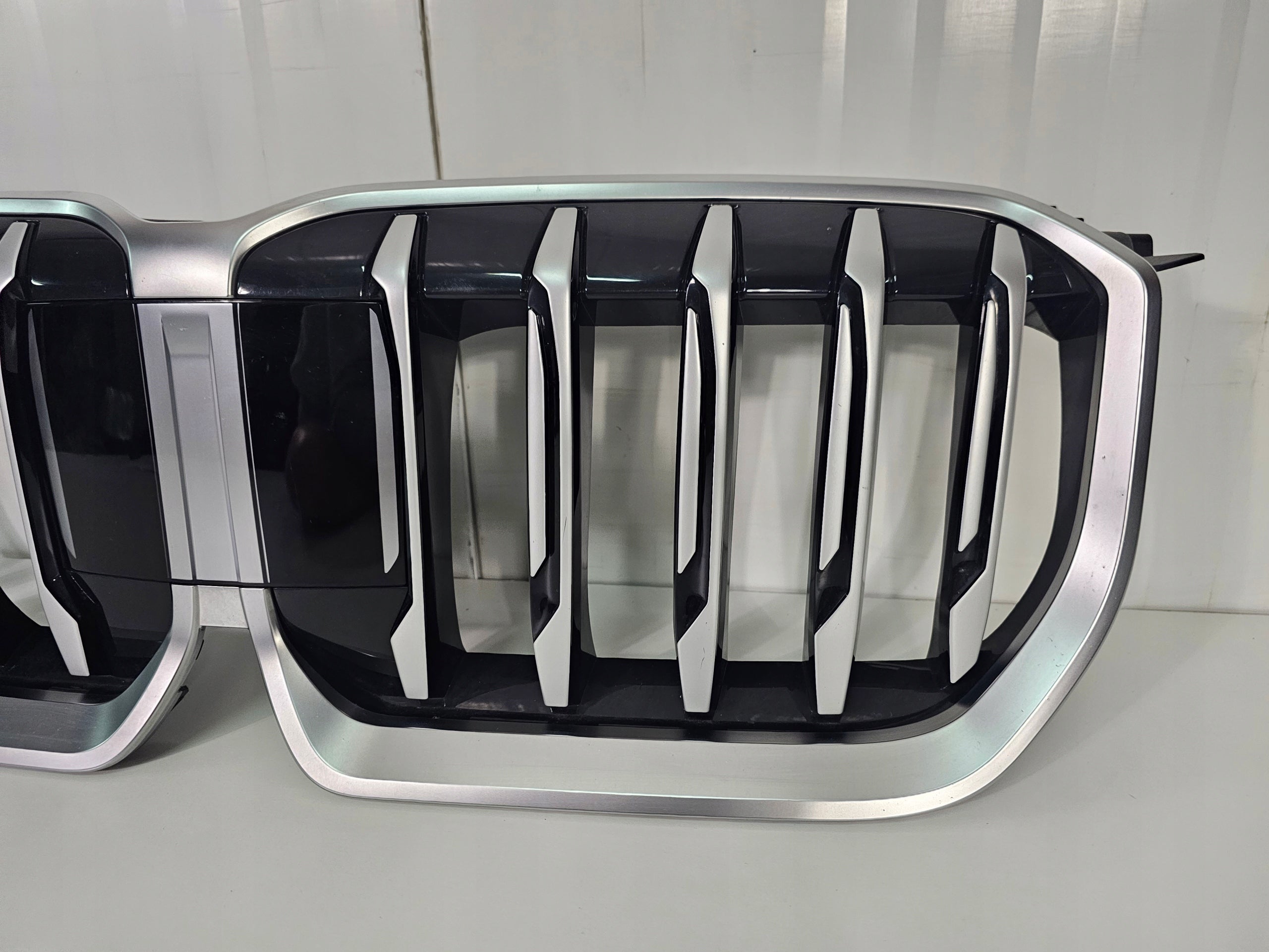 Kühlergrill BMW IX1 U11 FRONTGRILL 1098803 Kühlergitter