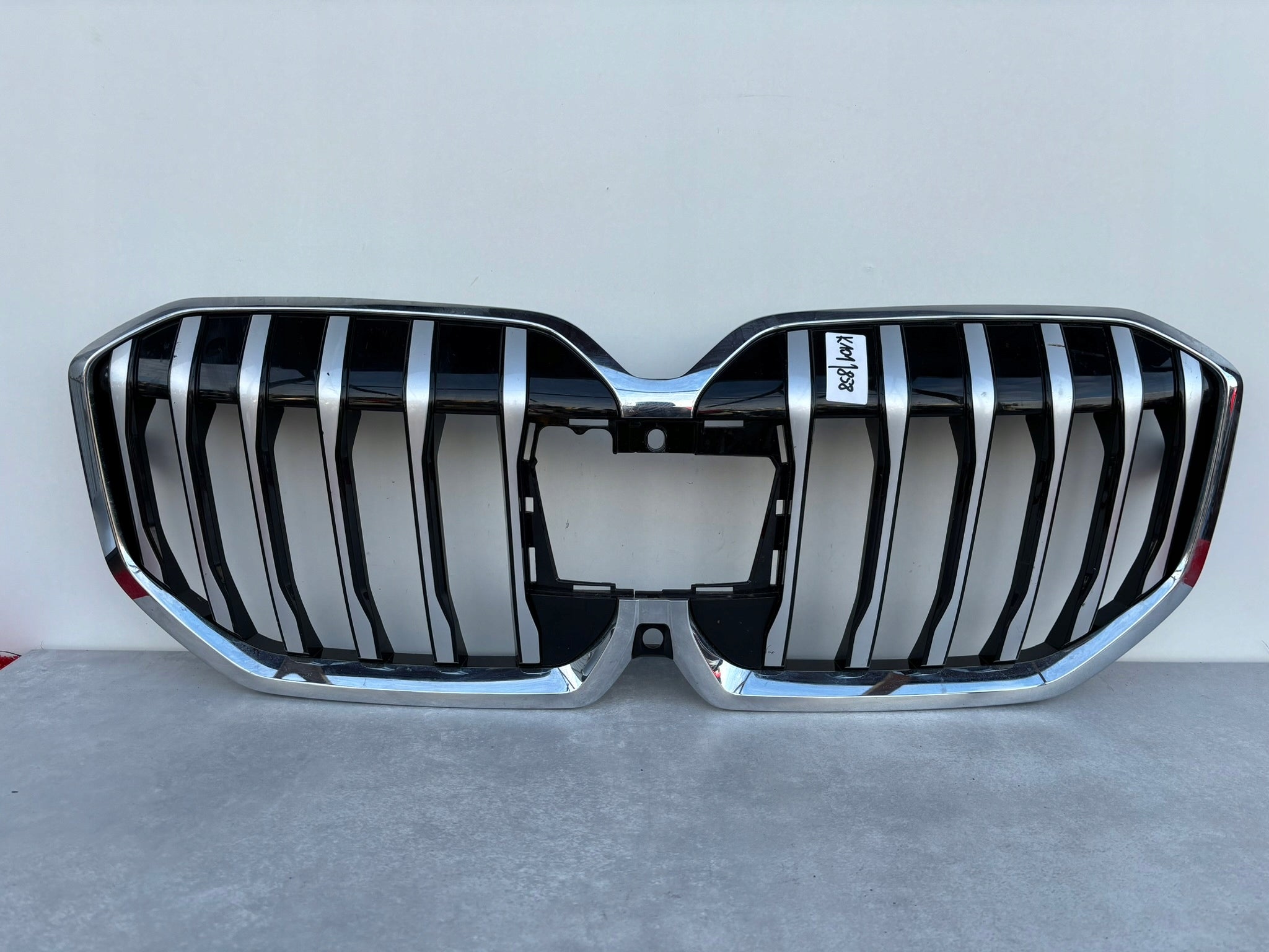  Kühlergrill BMW U06 FRONTGRILL 8737189 Kühlergitter product image