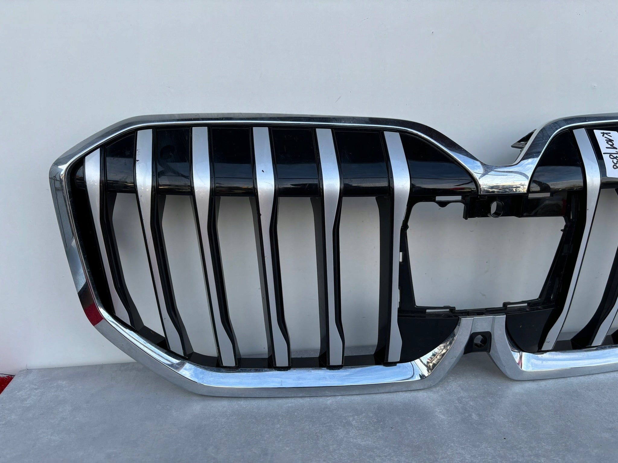 Kühlergrill BMW U06 FRONTGRILL 8737189 Kühlergitter