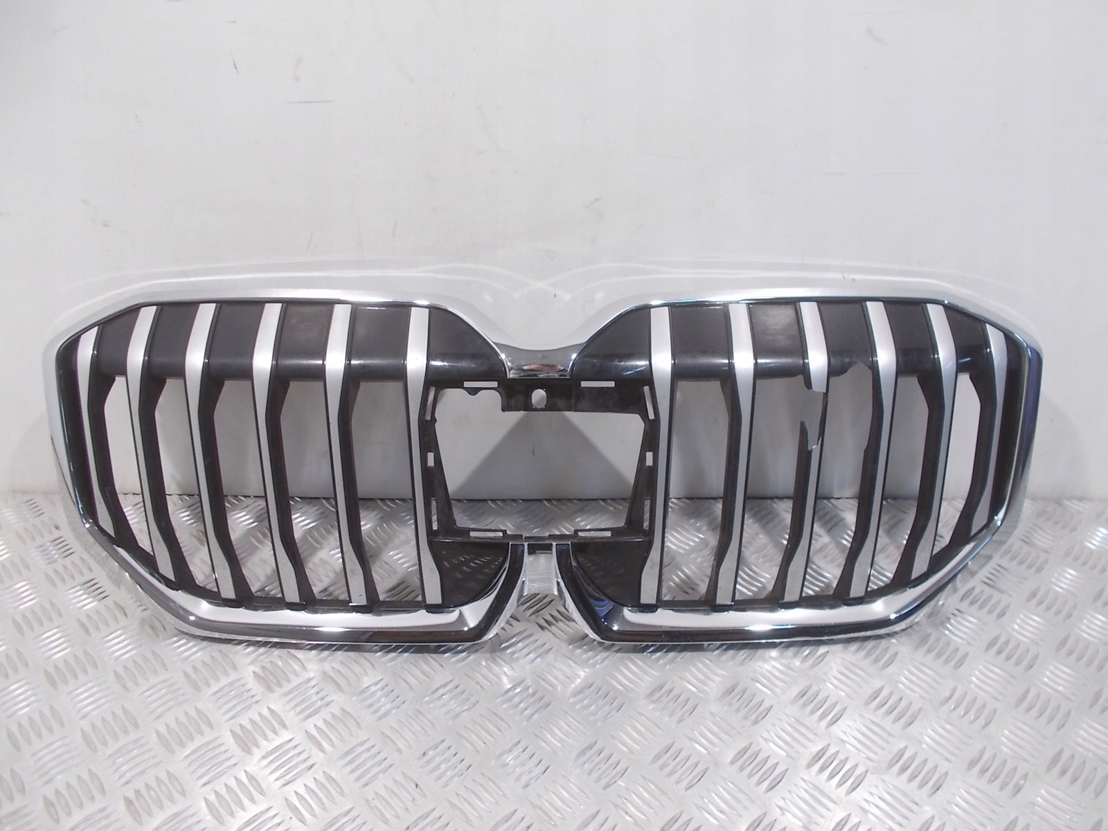 Kühlergrill BMW U06 FRONTGRILL 8737180 Kühlergitter