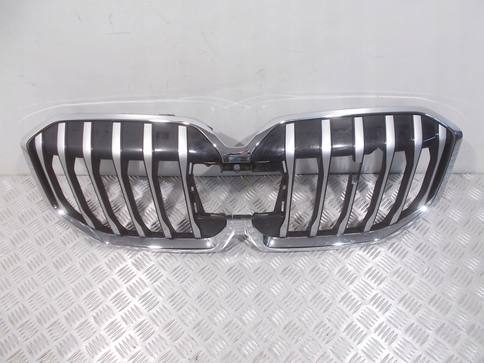 Kühlergrill BMW U06 FRONTGRILL 8737180 Kühlergitter