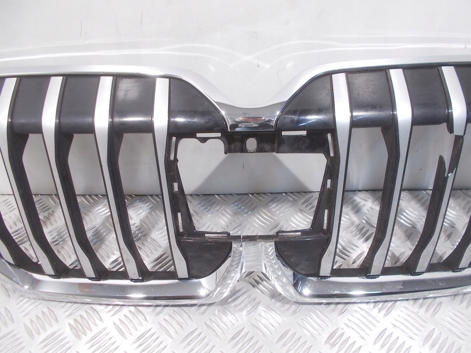 Kühlergrill BMW U06 FRONTGRILL 8737180 Kühlergitter