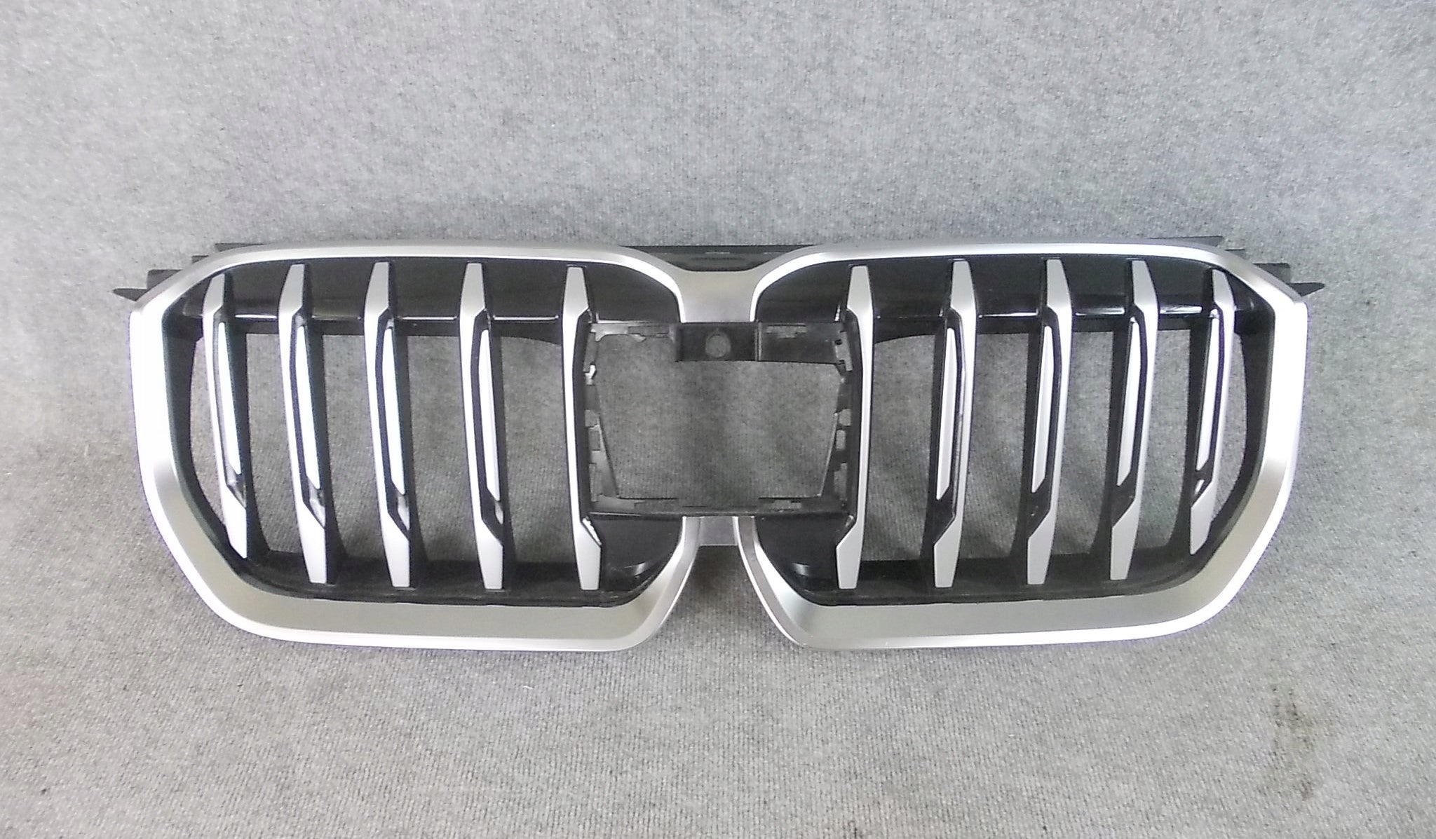 Kühlergrill BMW X1 U11 FRONTGRILL 1851781 Kühlergitter