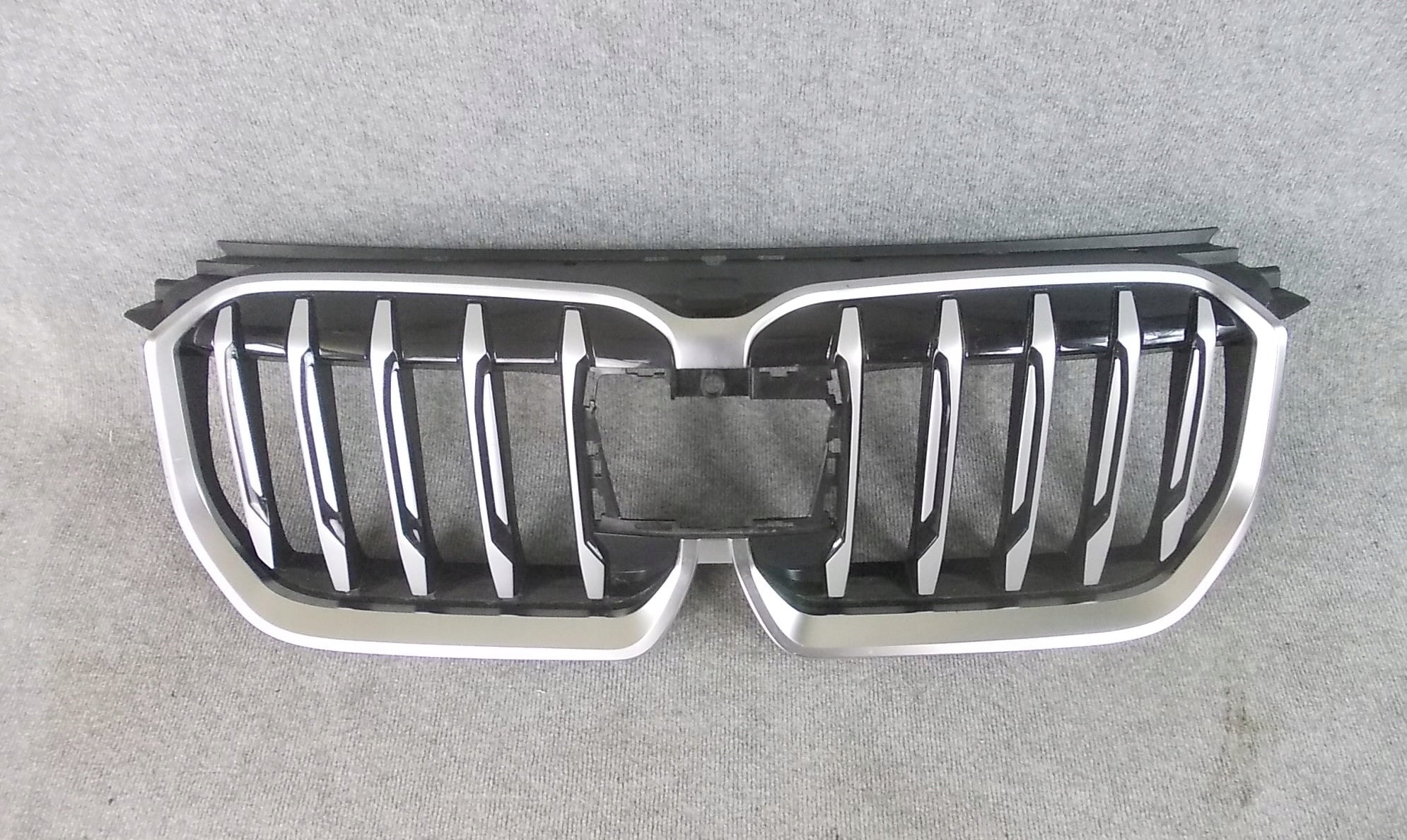 Kühlergrill BMW X1 U11 FRONTGRILL 1851781 Kühlergitter