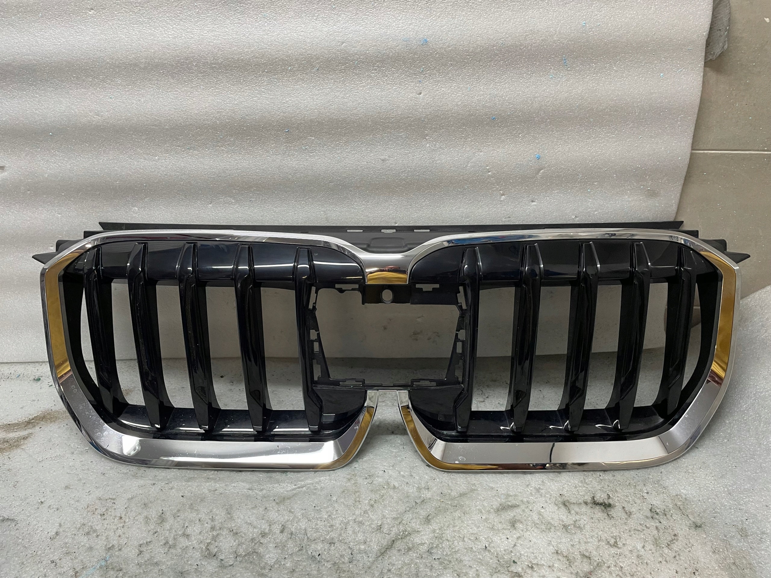 Kühlergrill BMW X1 U11 FRONTGRILL 1118517 Kühlergitter