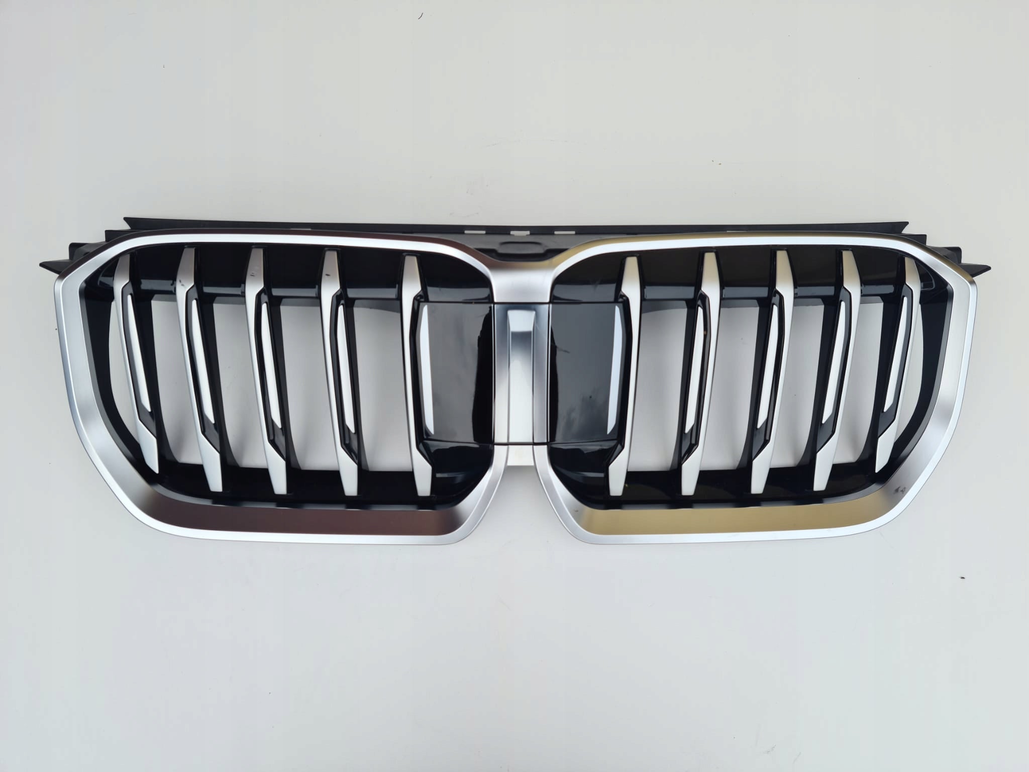  Radiator grille BMW X1 U11 FRONT GRILL 1318517 Radiator grille  product image