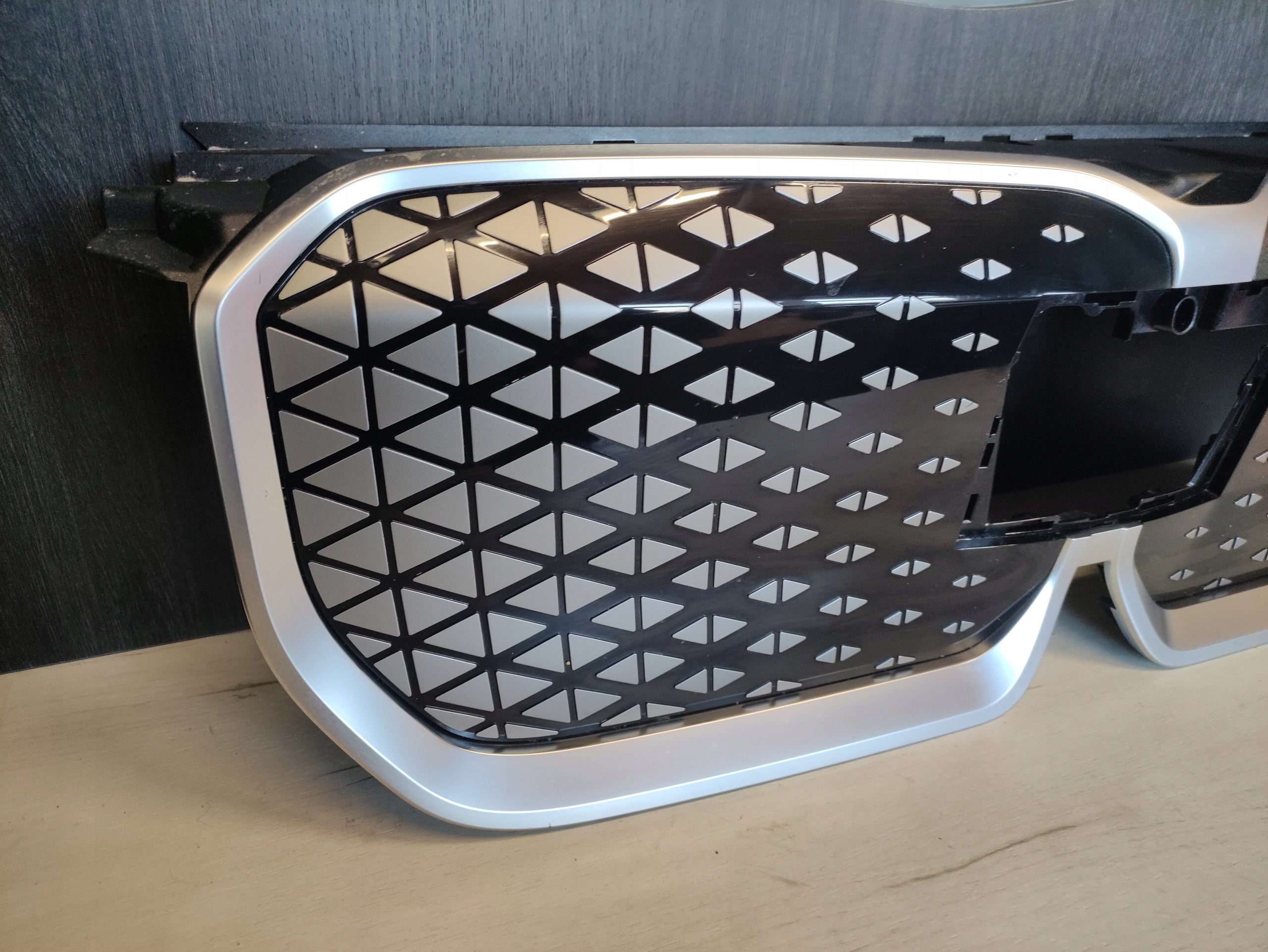 Kühlergrill BMW X1 U11 FRONTGRILL 5A7D664 Kühlergitter