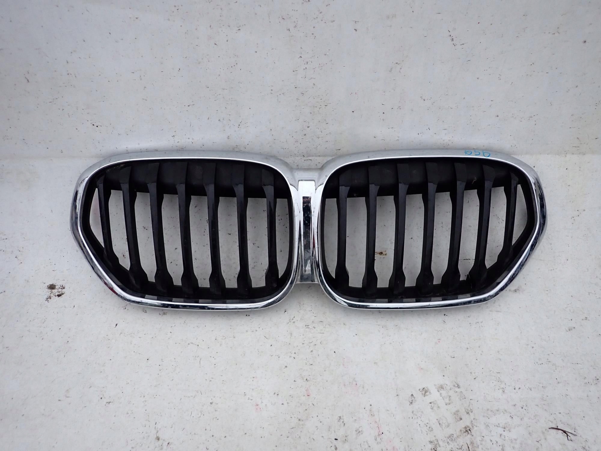  Kühlergrill BMW X1 F48 FRONTGRILL 8493451 Kühlergitter product image