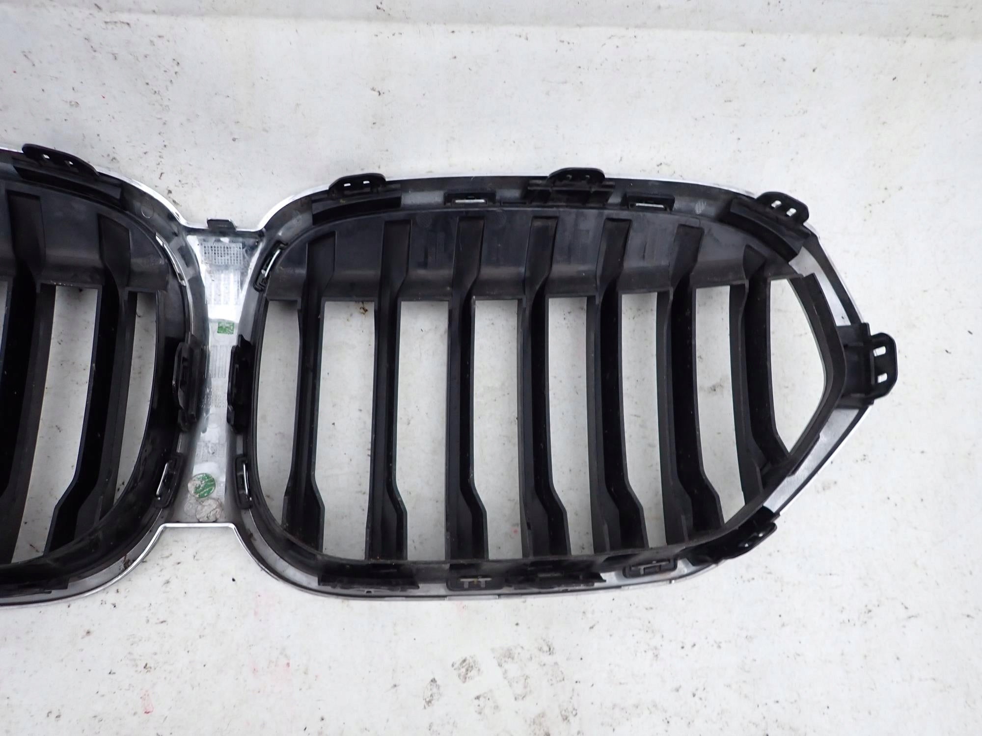 Kühlergrill BMW X1 F48 FRONTGRILL 8493451 Kühlergitter