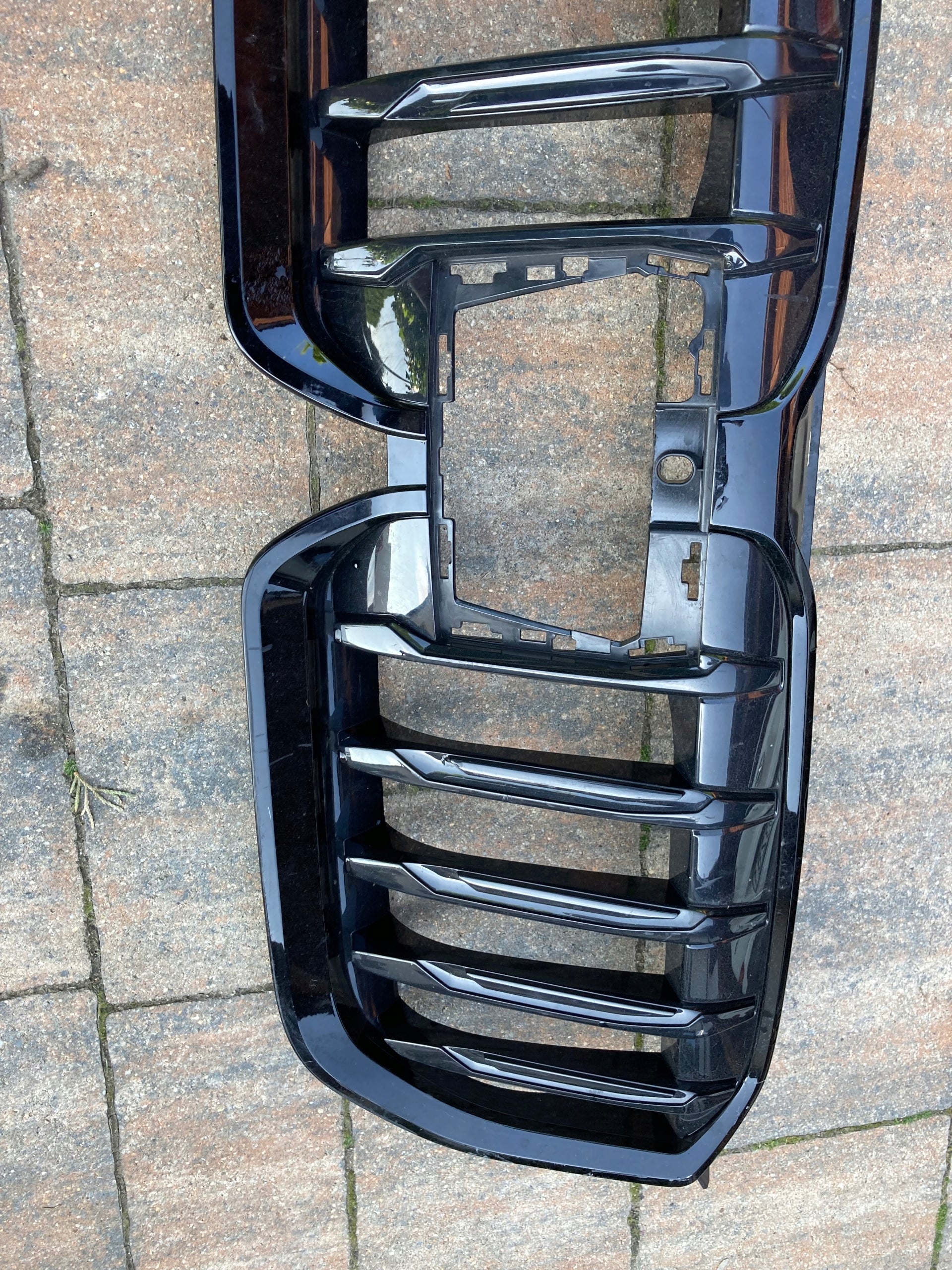 Kühlergrill BMW X1 U11 FRONTGRILL 8803015 Kühlergitter