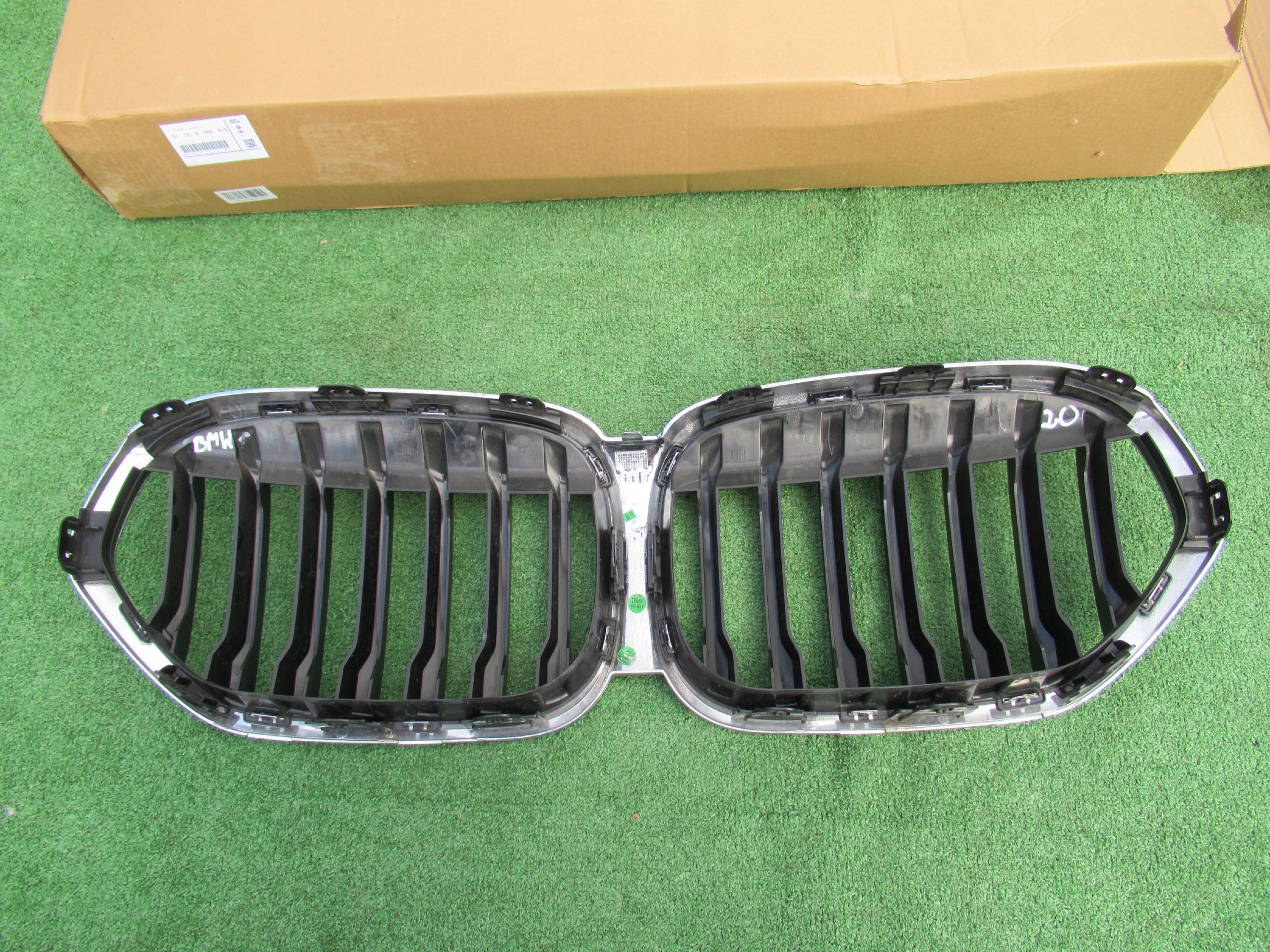 Kühlergrill BMW X1 F48 FRONTGRILL 3808061 Kühlergitter