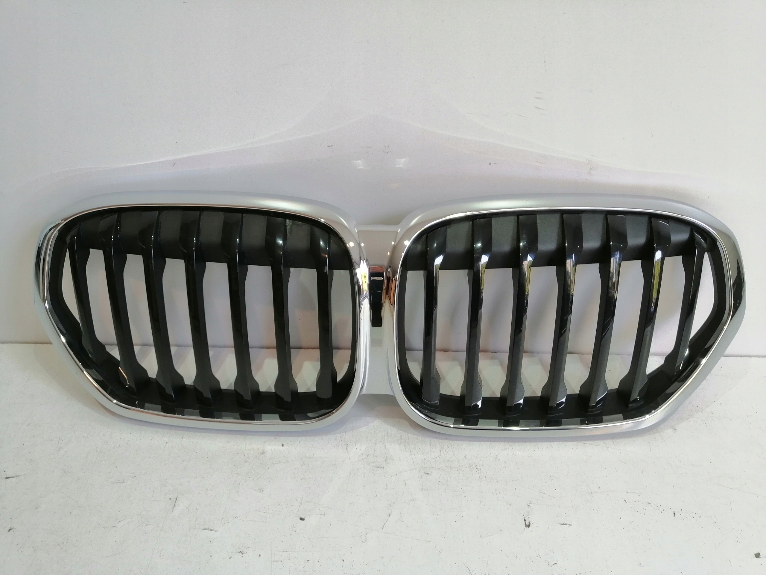 Kühlergrill BMW F48 F49 X1 F48 FRONTGRILL 8493451 Kühlergitter