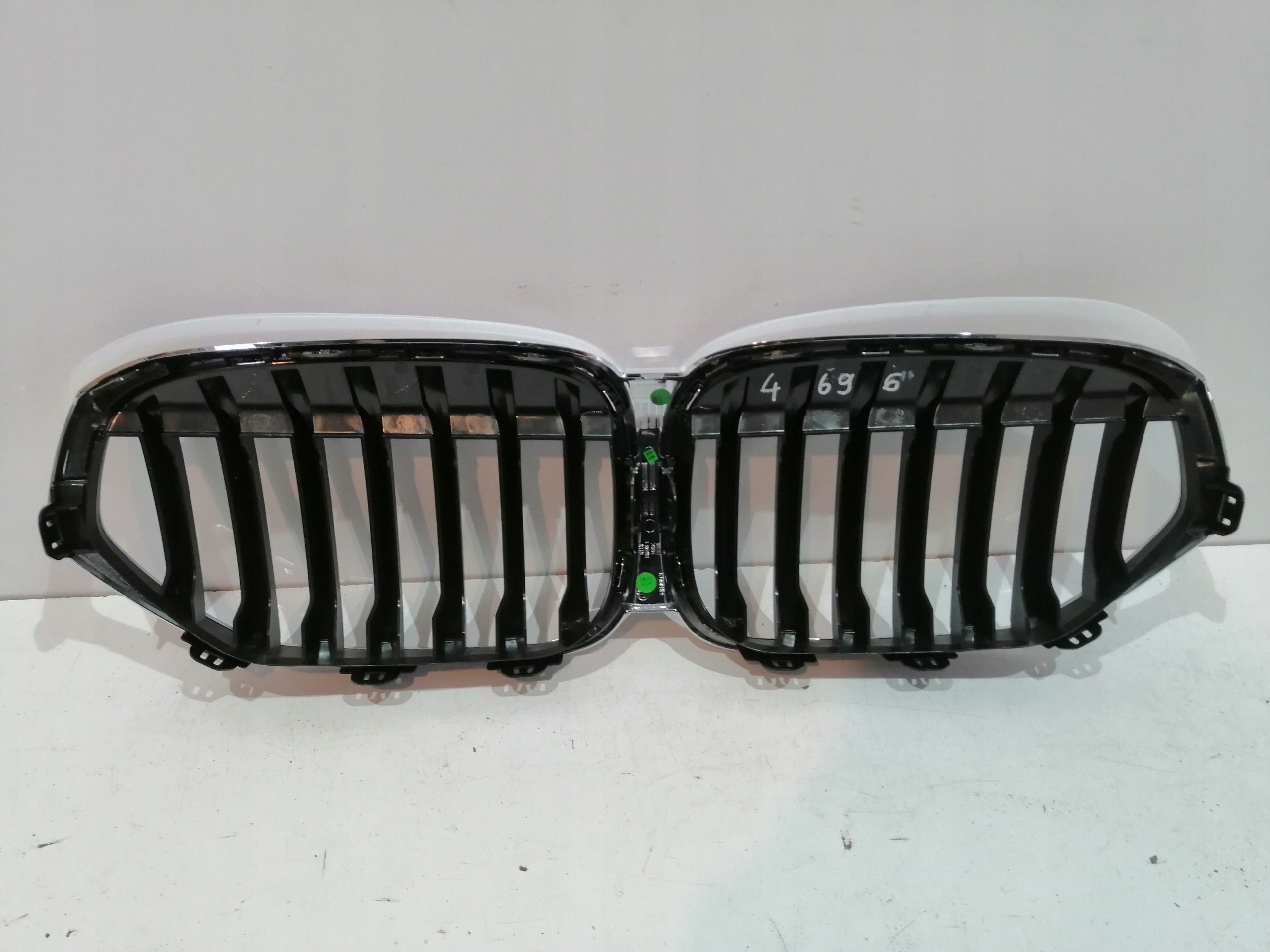 Kühlergrill BMW F48 F49 X1 F48 FRONTGRILL 8493451 Kühlergitter