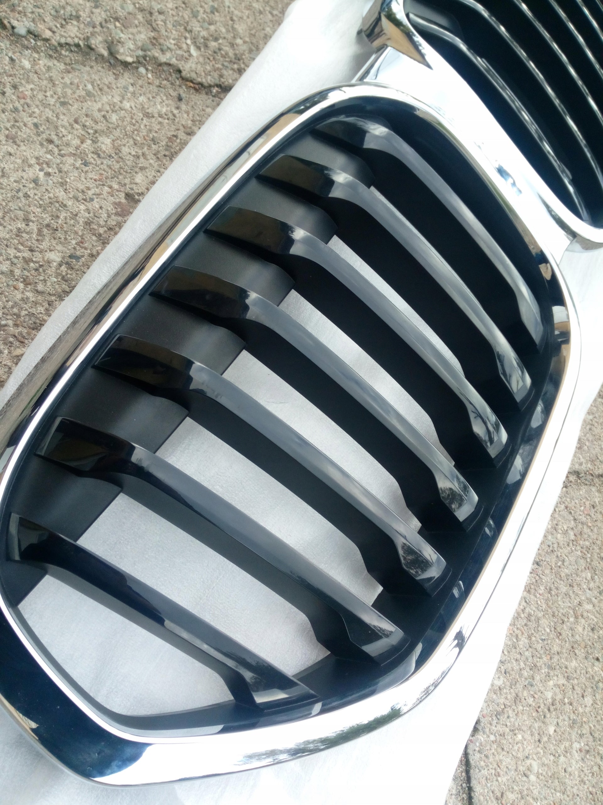 Kühlergrill BMW F48 X1 FRONTGRILL 1318517 Kühlergitter