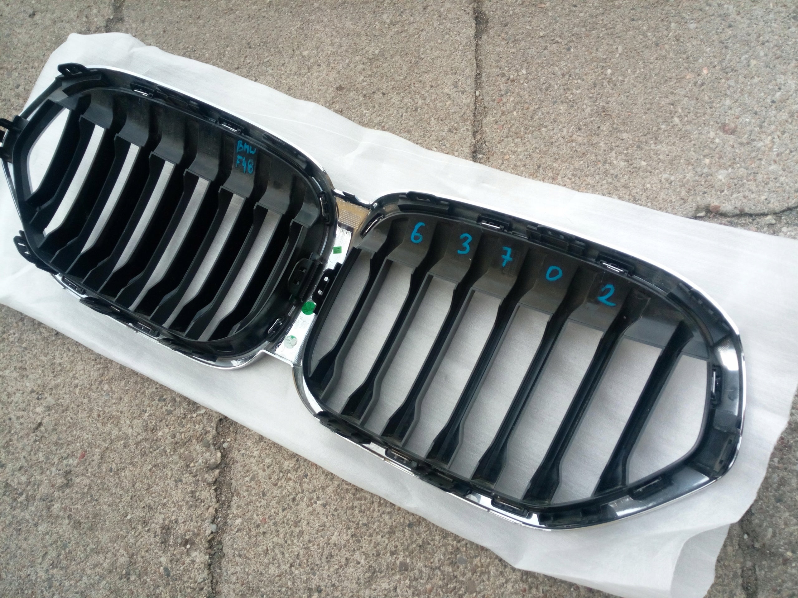 Kühlergrill BMW F48 X1 FRONTGRILL 1318517 Kühlergitter