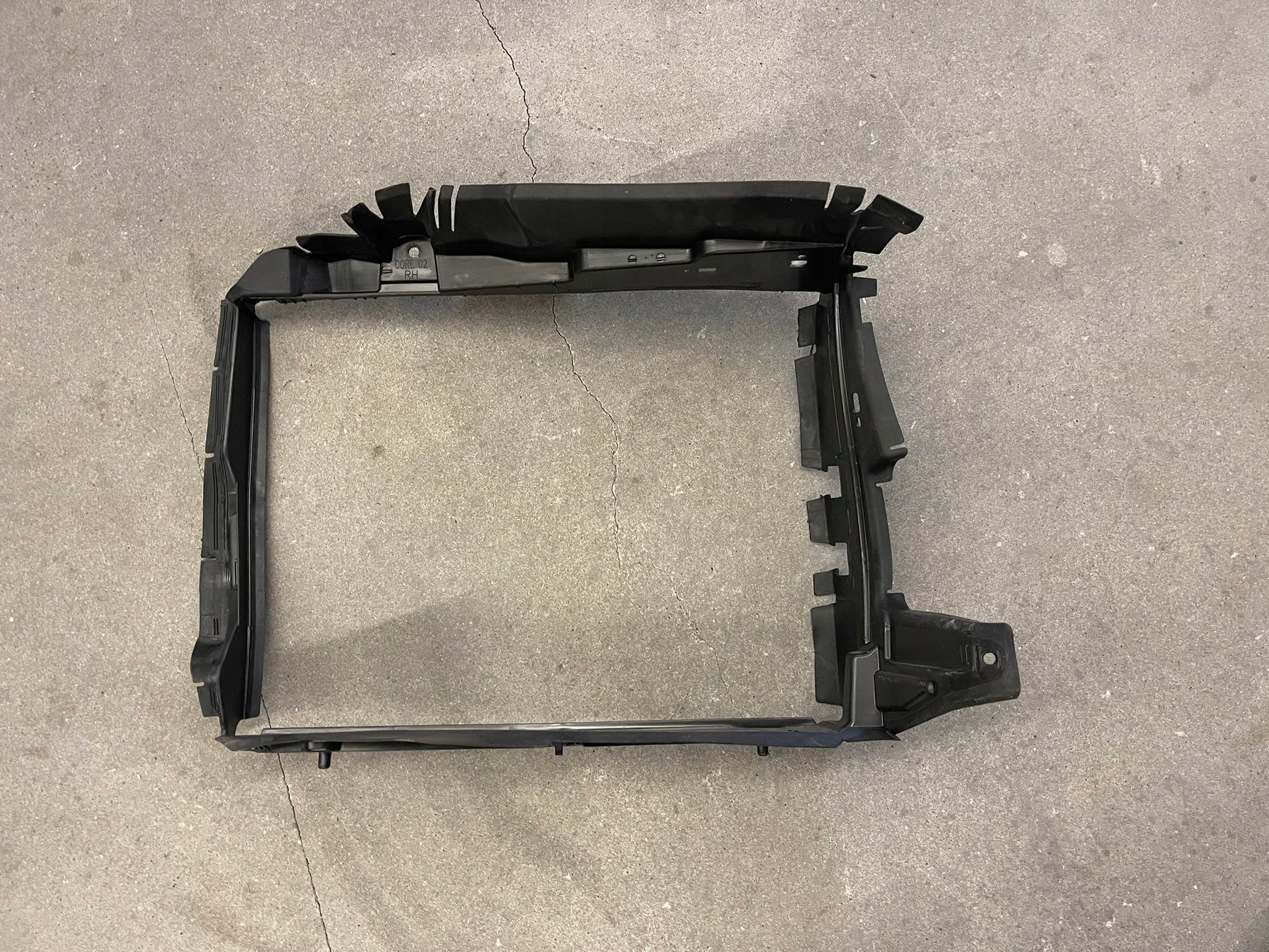 Kühlergrill Chevrolet CORVETTE C8 FRONTGRILL 84295810 Kühlergitter