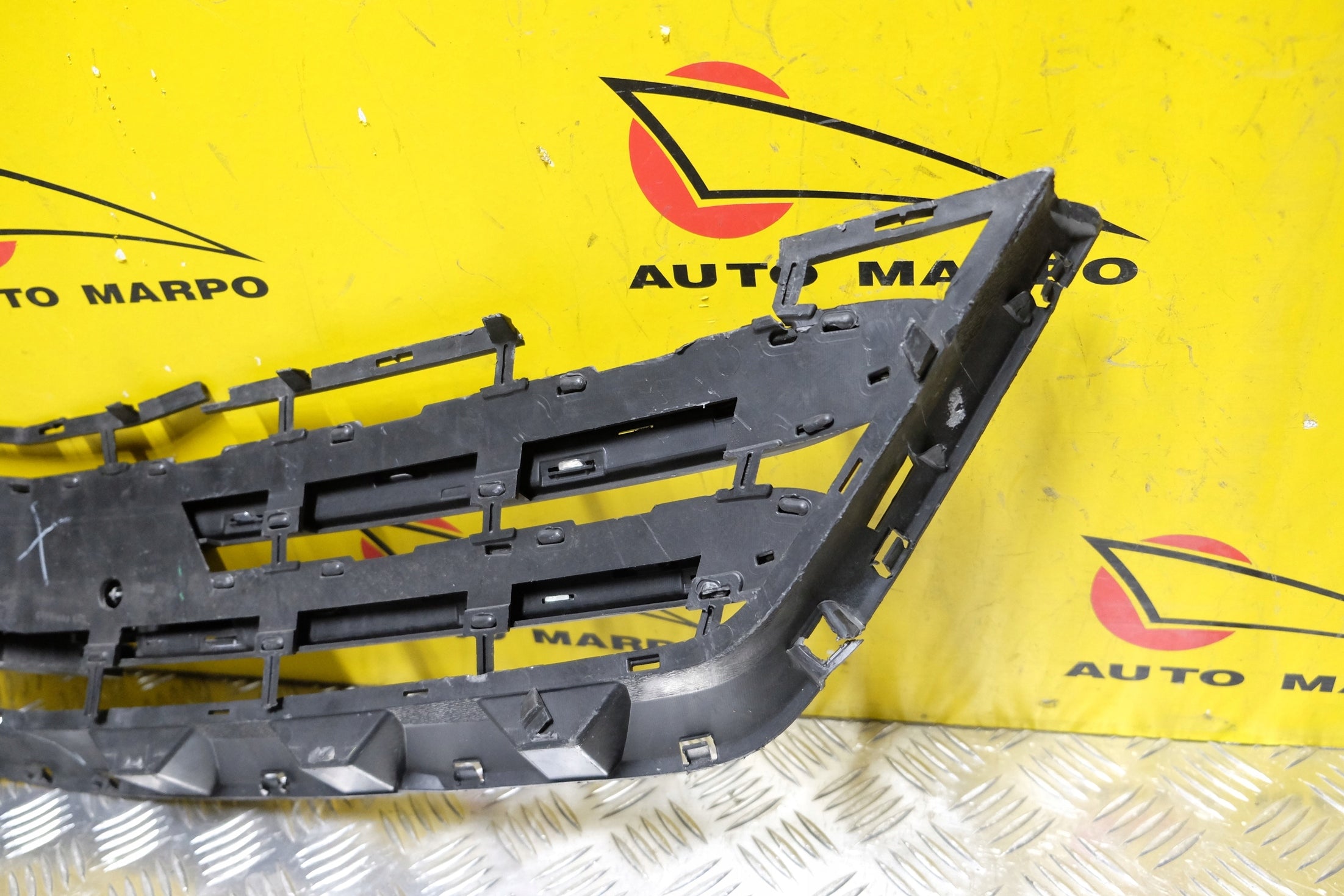 Kühlergrill Chevrolet IMPALA FRONTGRILL 23455389 Kühlergitter