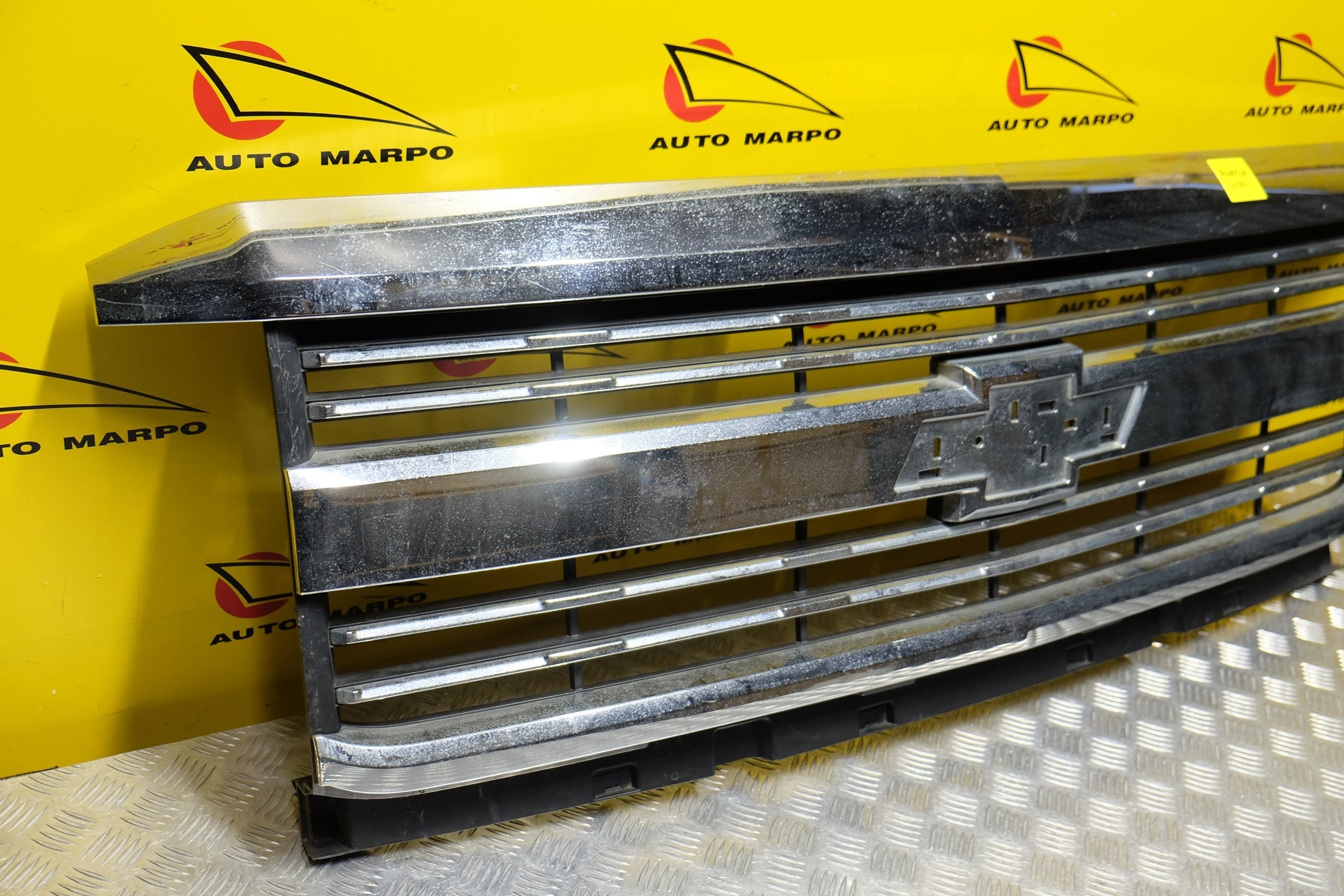 Kühlergrill Chevrolet SILVERADO FRONTGRILL 22796386 Kühlergitter