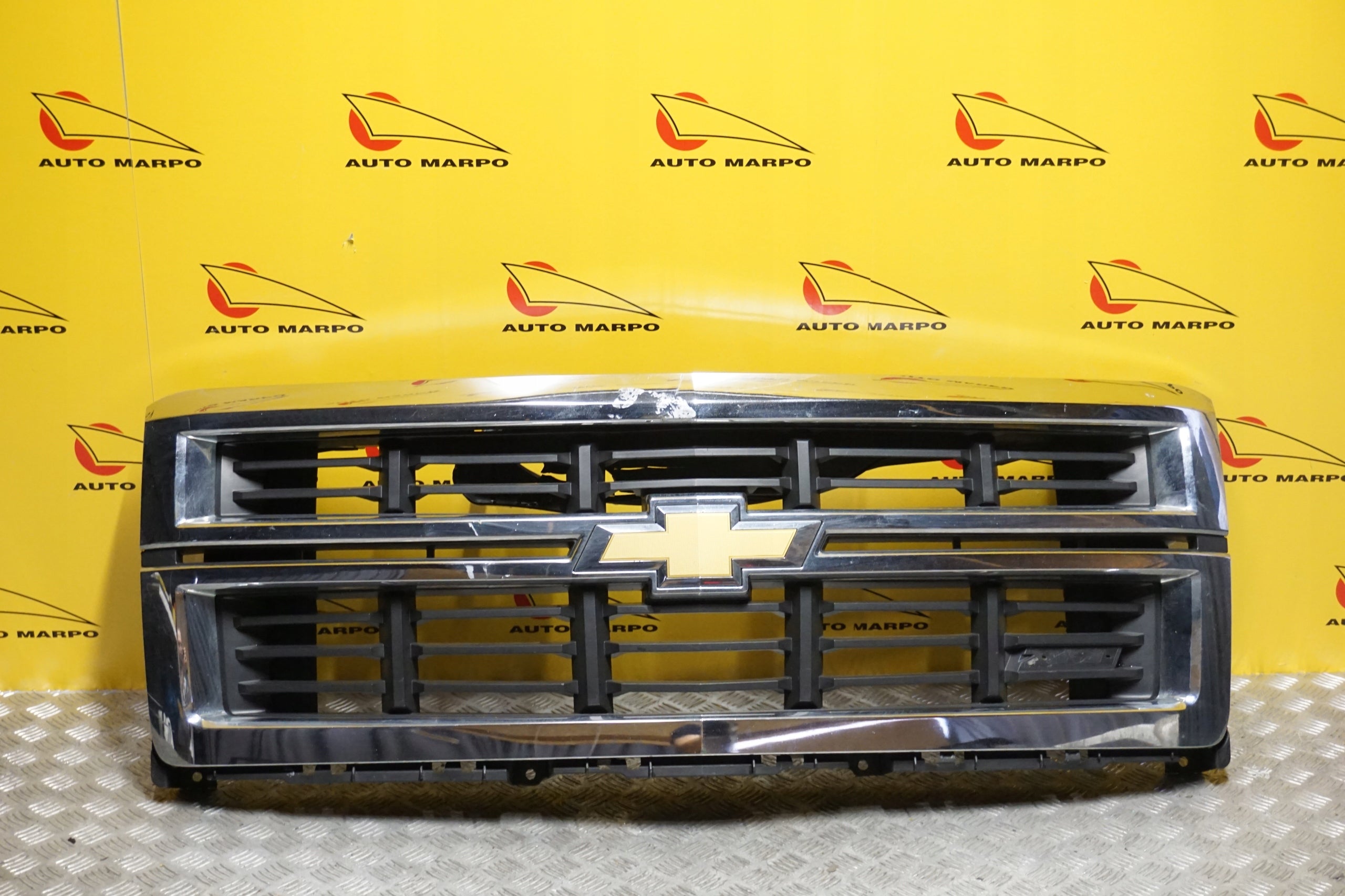 Kühlergrill Chevrolet SILVERADO FRONTGRILL 23432557 Kühlergitter