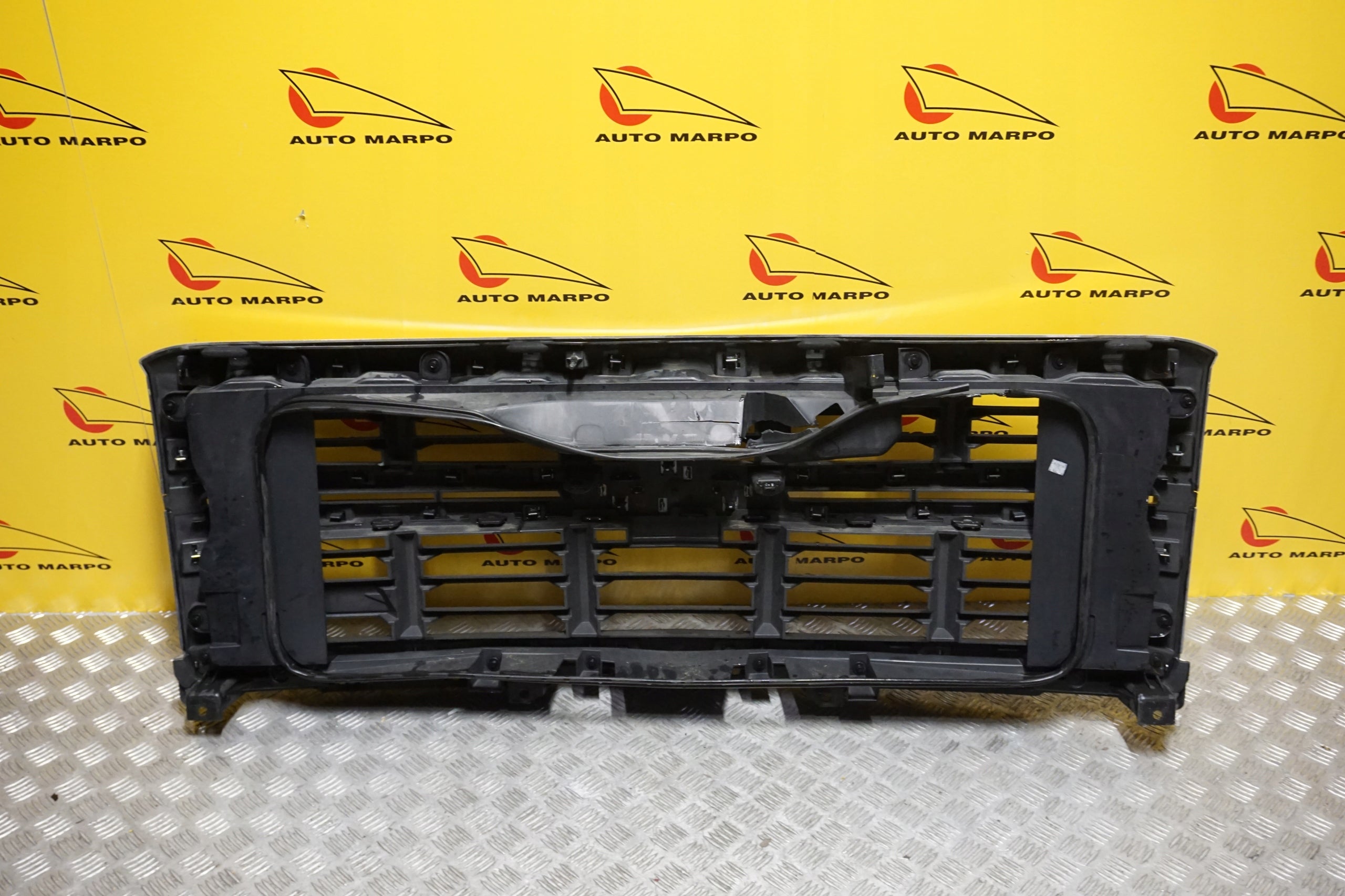 Kühlergrill Chevrolet SILVERADO FRONTGRILL 23432557 Kühlergitter