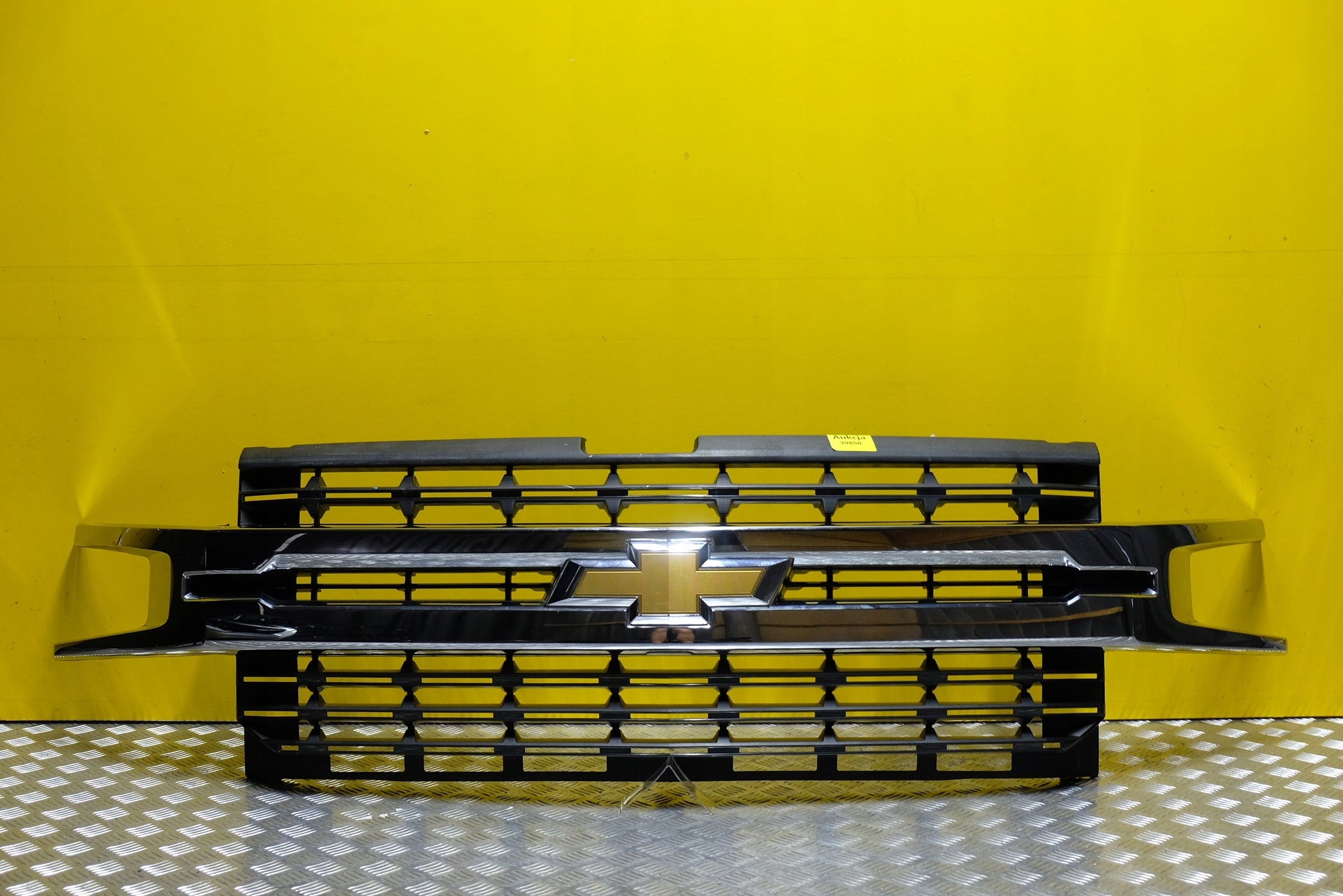 Kühlergrill Chevrolet SILVERADO FRONTGRILL 84128450 Kühlergitter