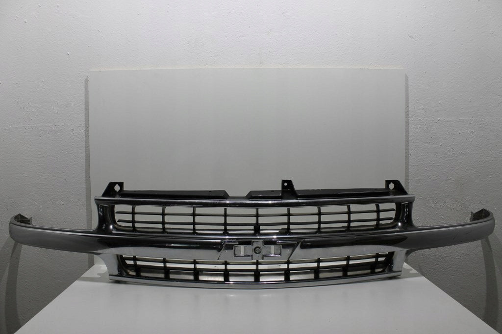  Kühlergrill Chevrolet SUBURBAN  FRONTGRILL 093242423 Kühlergitter product image