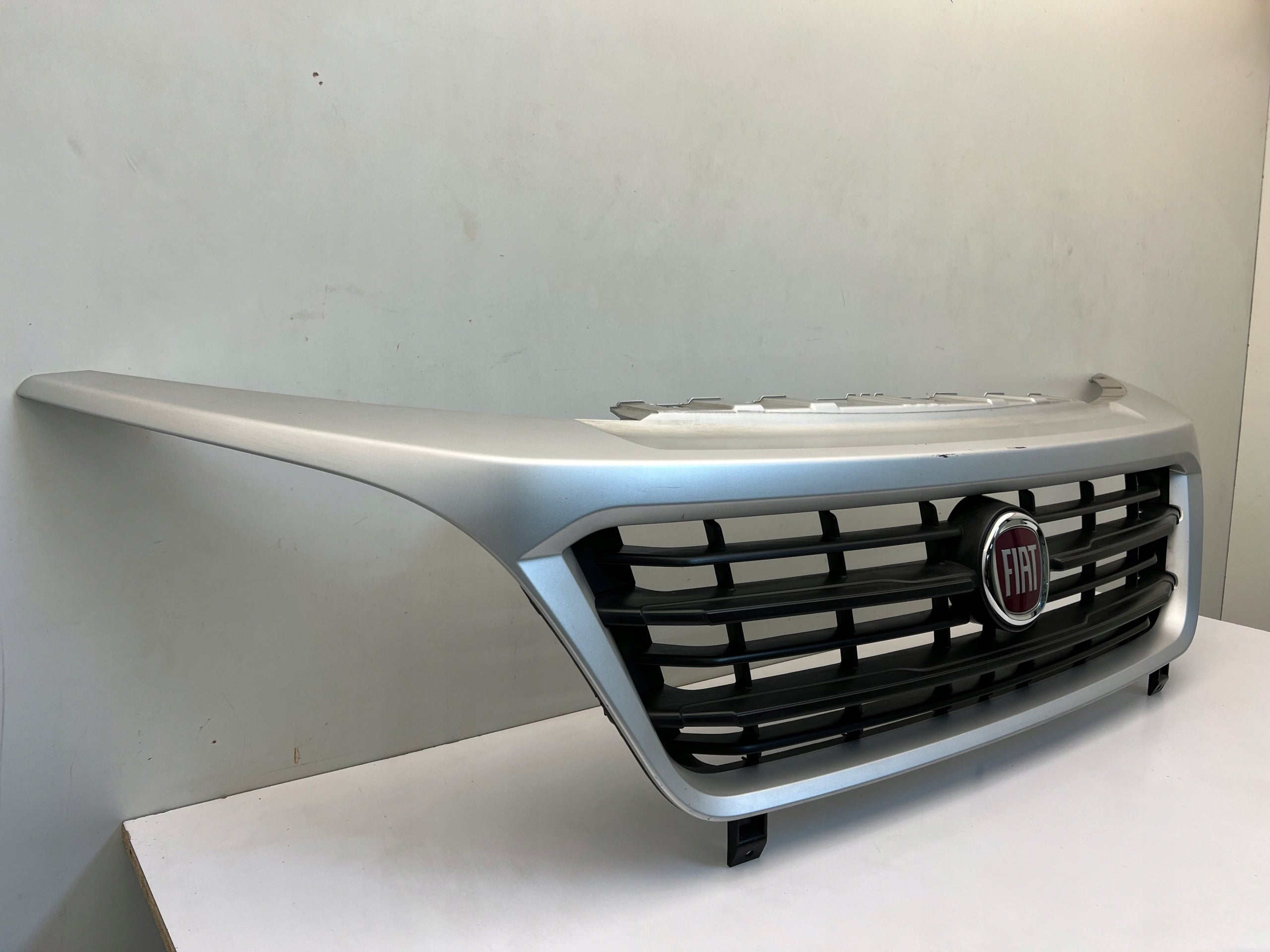 Kühlergrill Fiat DUCATO FRONTGRILL 1807215118 Kühlergitter