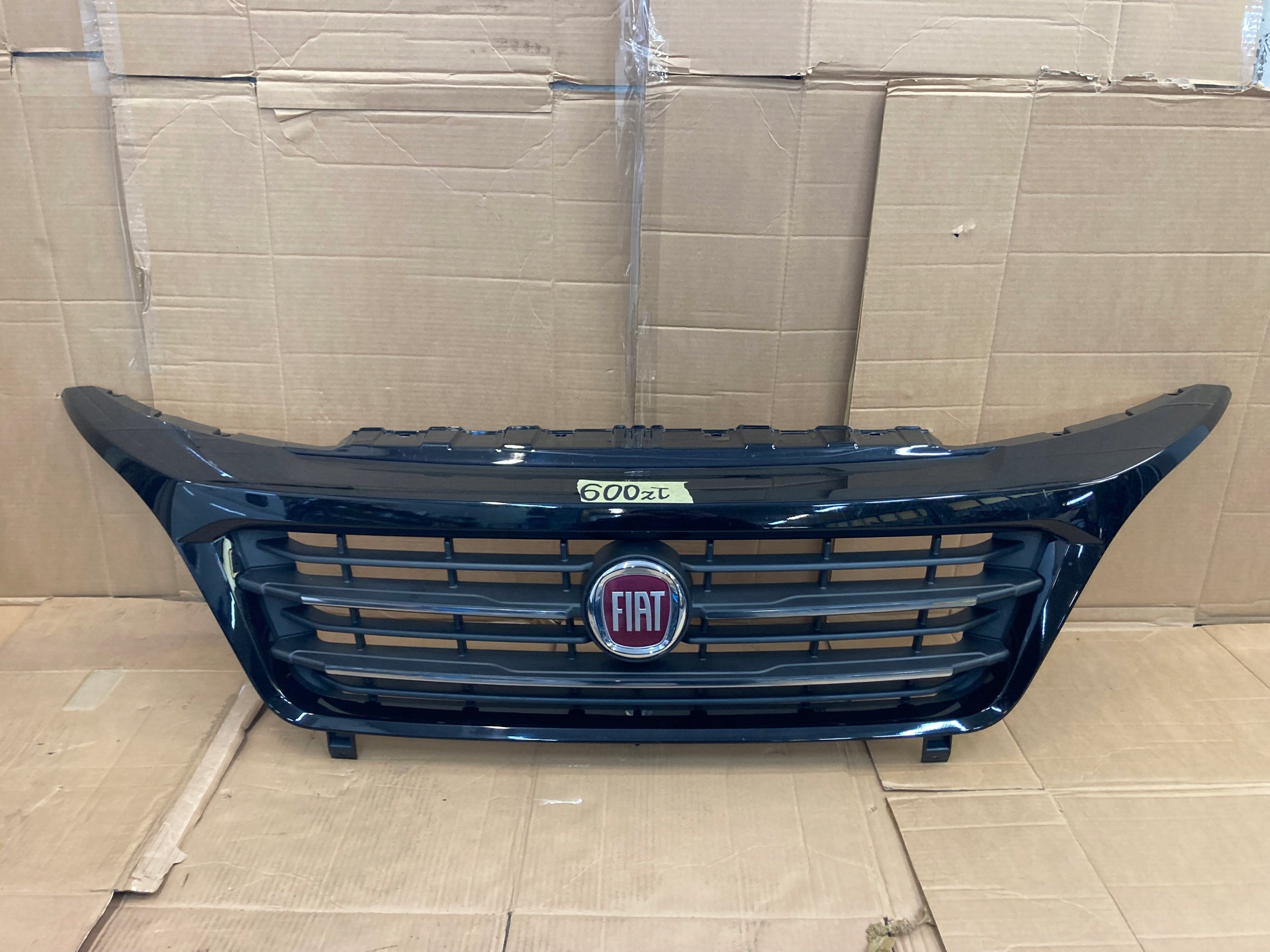  Grille de radiateur Fiat DUCATO FRONTGRILL 1807215118 Grille de radiateur  product image