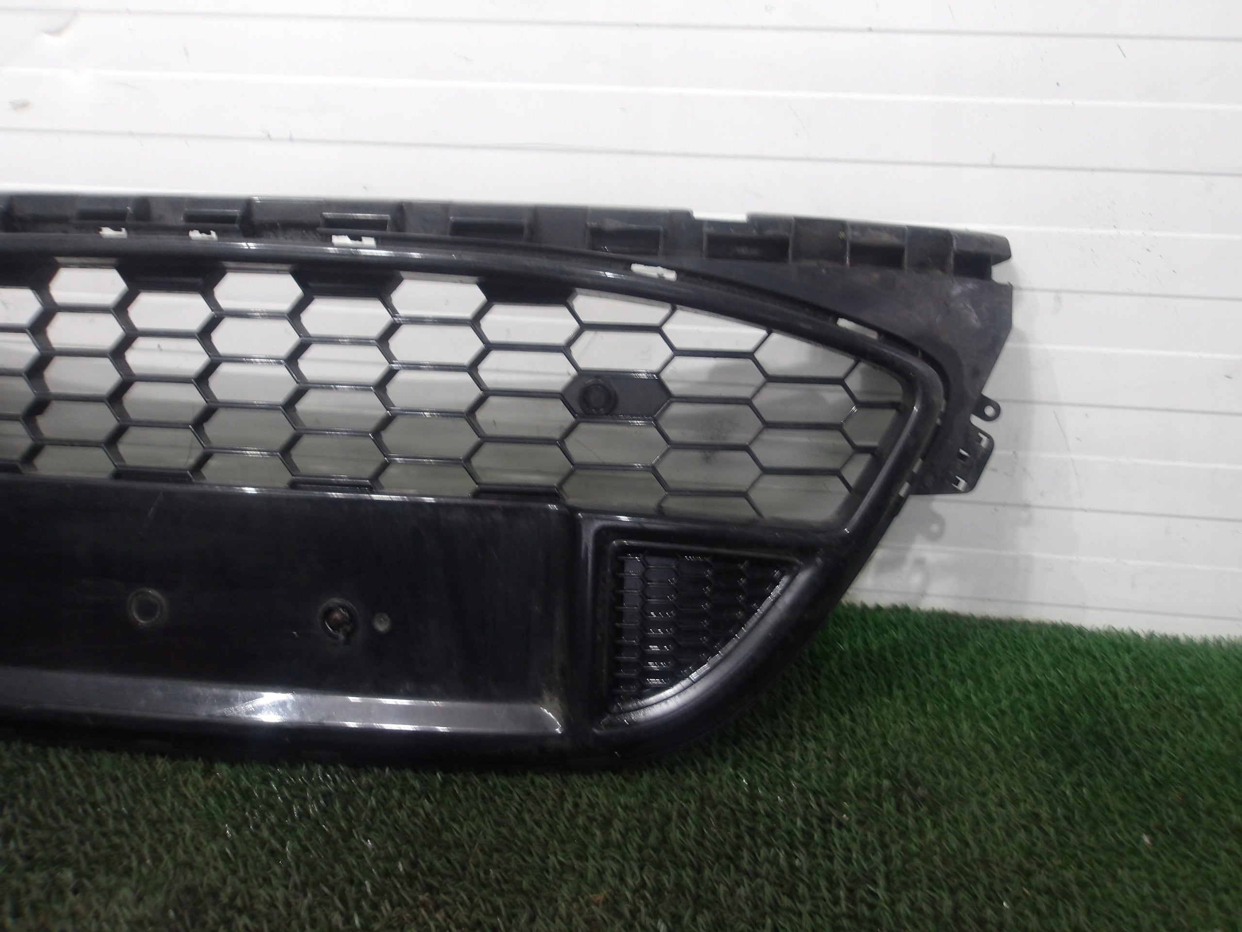 Kühlergrill Ford I 1 2 4 FRONTGRILL AM2J17K945AD Kühlergitter