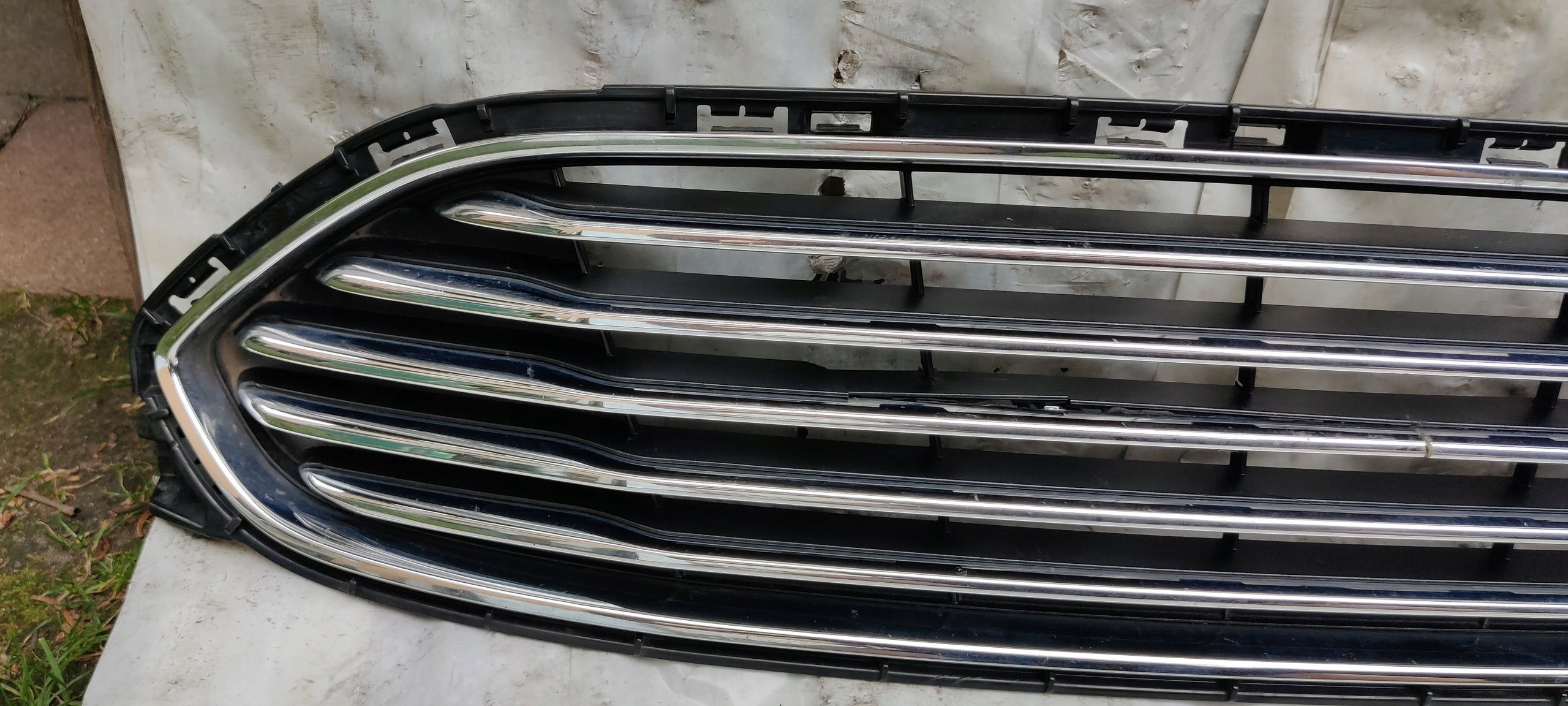 Kühlergrill Ford I 1 2 FRONTGRILL EM2B8200AB Kühlergitter