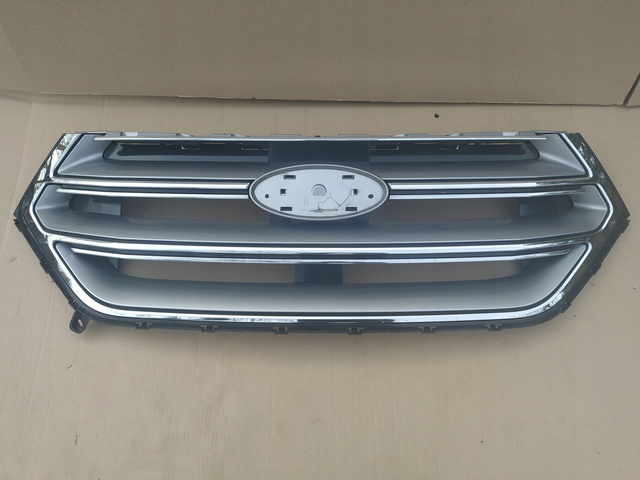 Kühlergrill Ford I 2 EDGE 4 FRONTGRILL FT4B8200AFor Kühlergitter