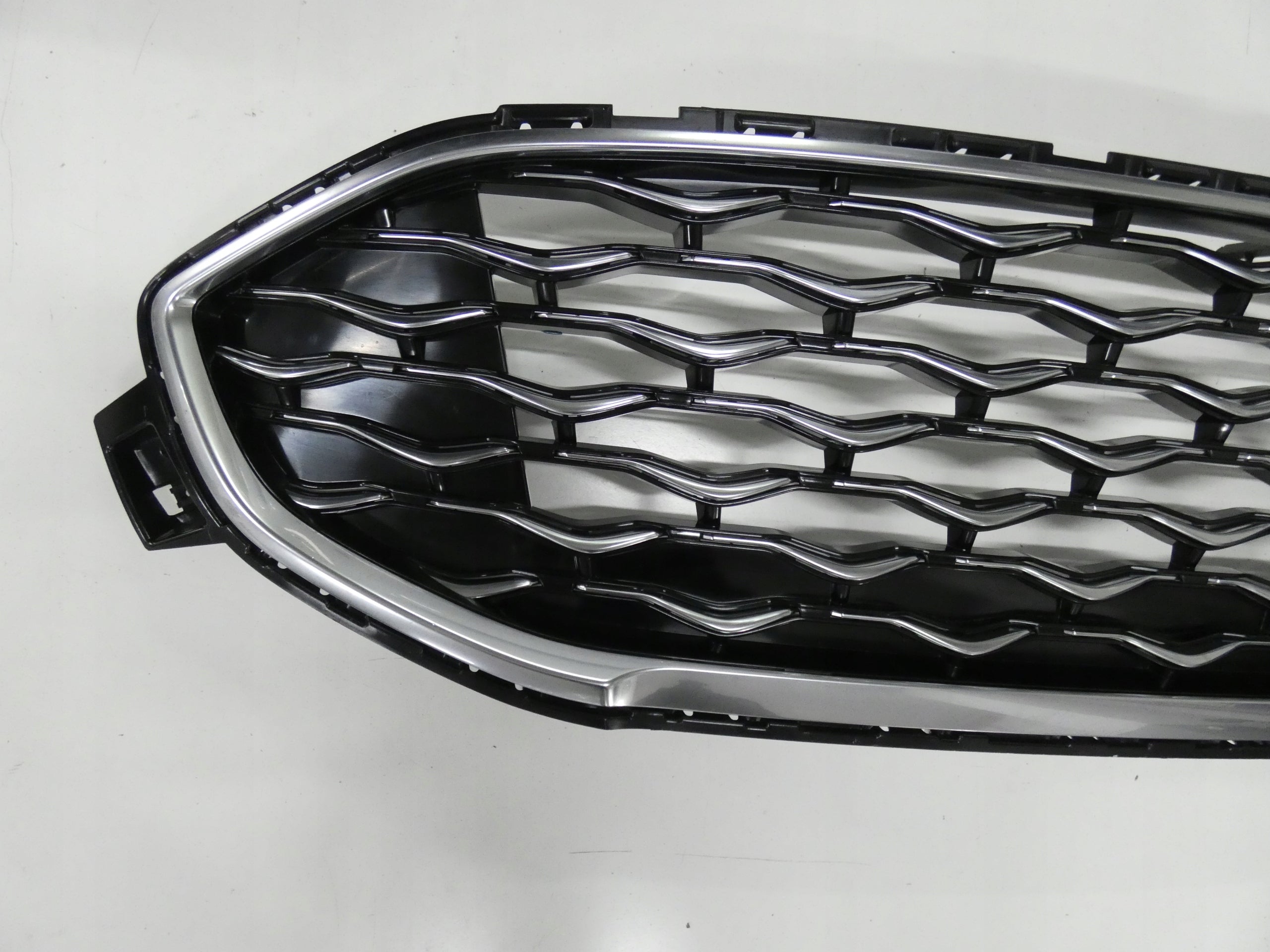 Kühlergrill Ford I GALAXY FRONTGRILL LM2B8200VPIA Kühlergitter