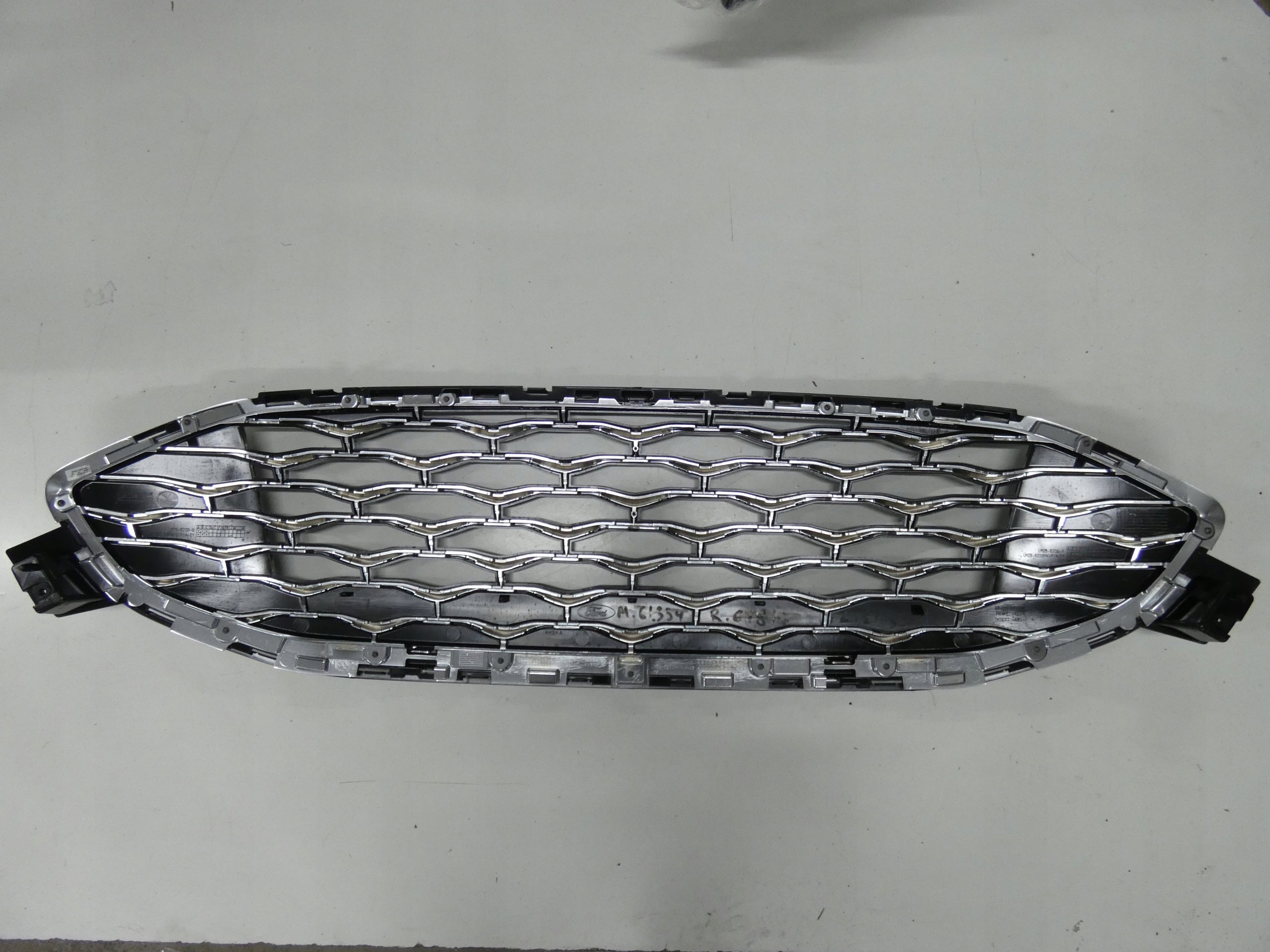 Kühlergrill Ford I GALAXY FRONTGRILL LM2B8200VPIA Kühlergitter