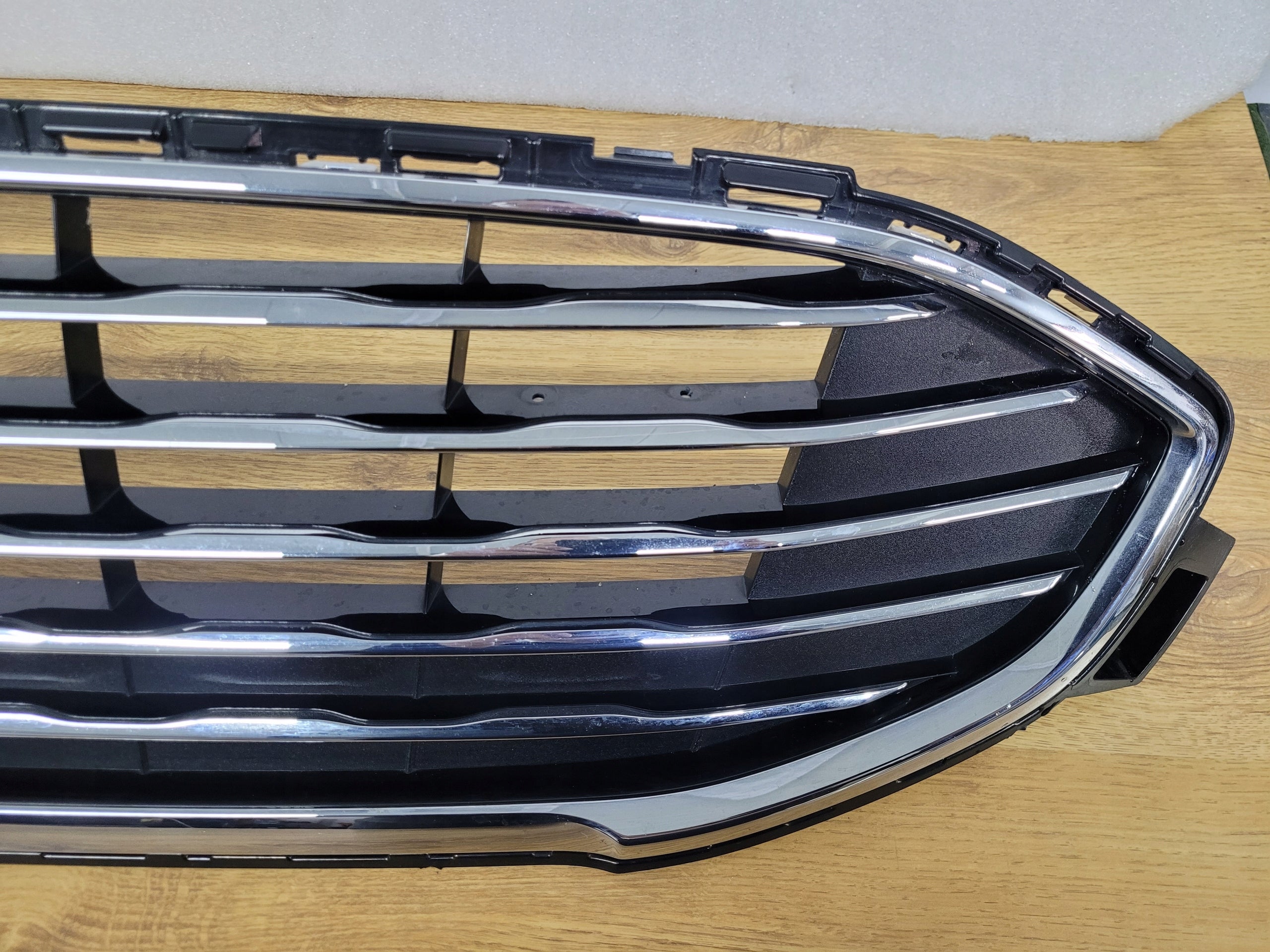 Kühlergrill Ford I GALAXY 3 2 FRONTGRILL LM2B8200LM2B Kühlergitter