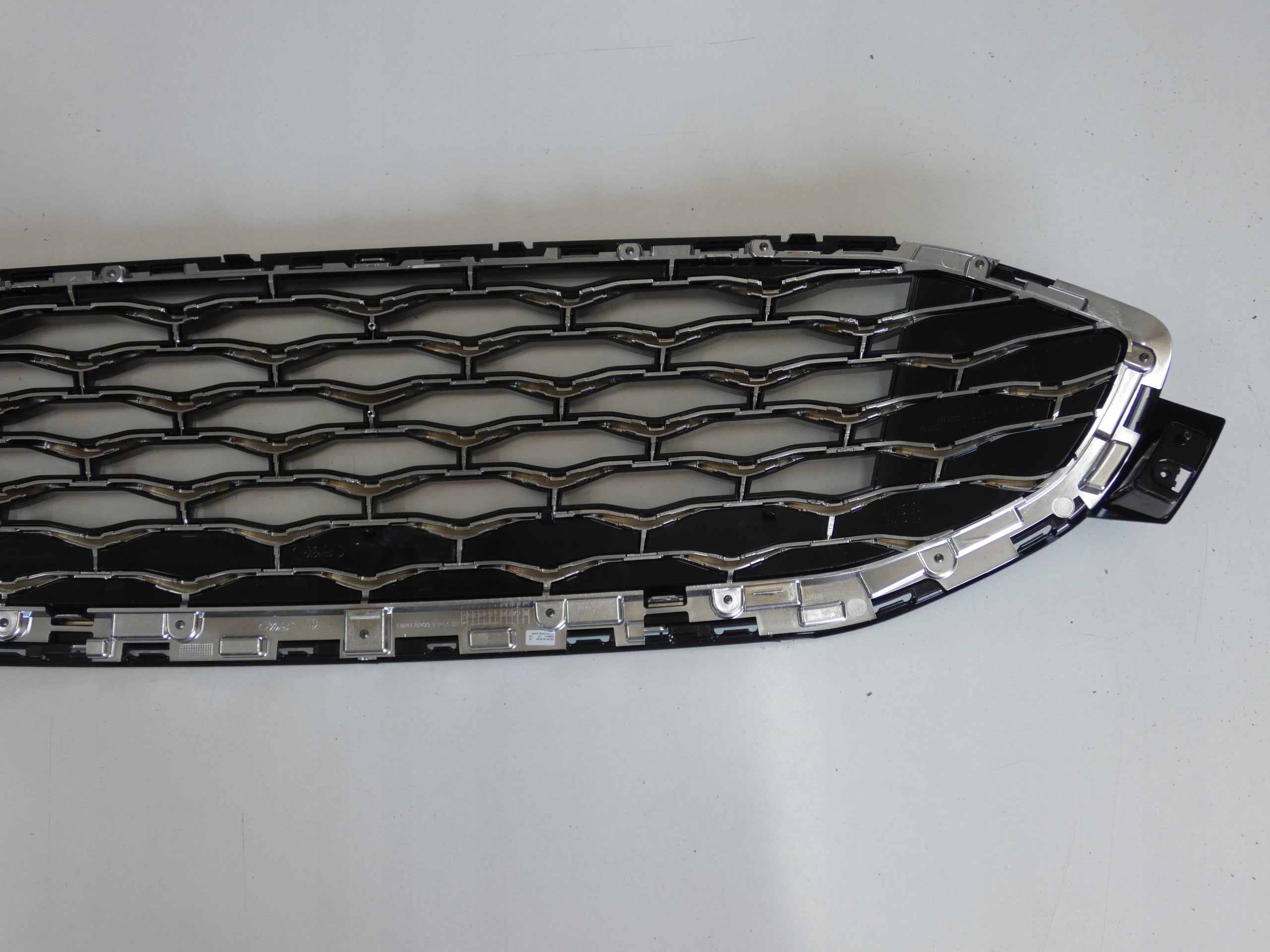 Kühlergrill Ford I GALAXY FRONTGRILL LM2B8200VLM2 Kühlergitter