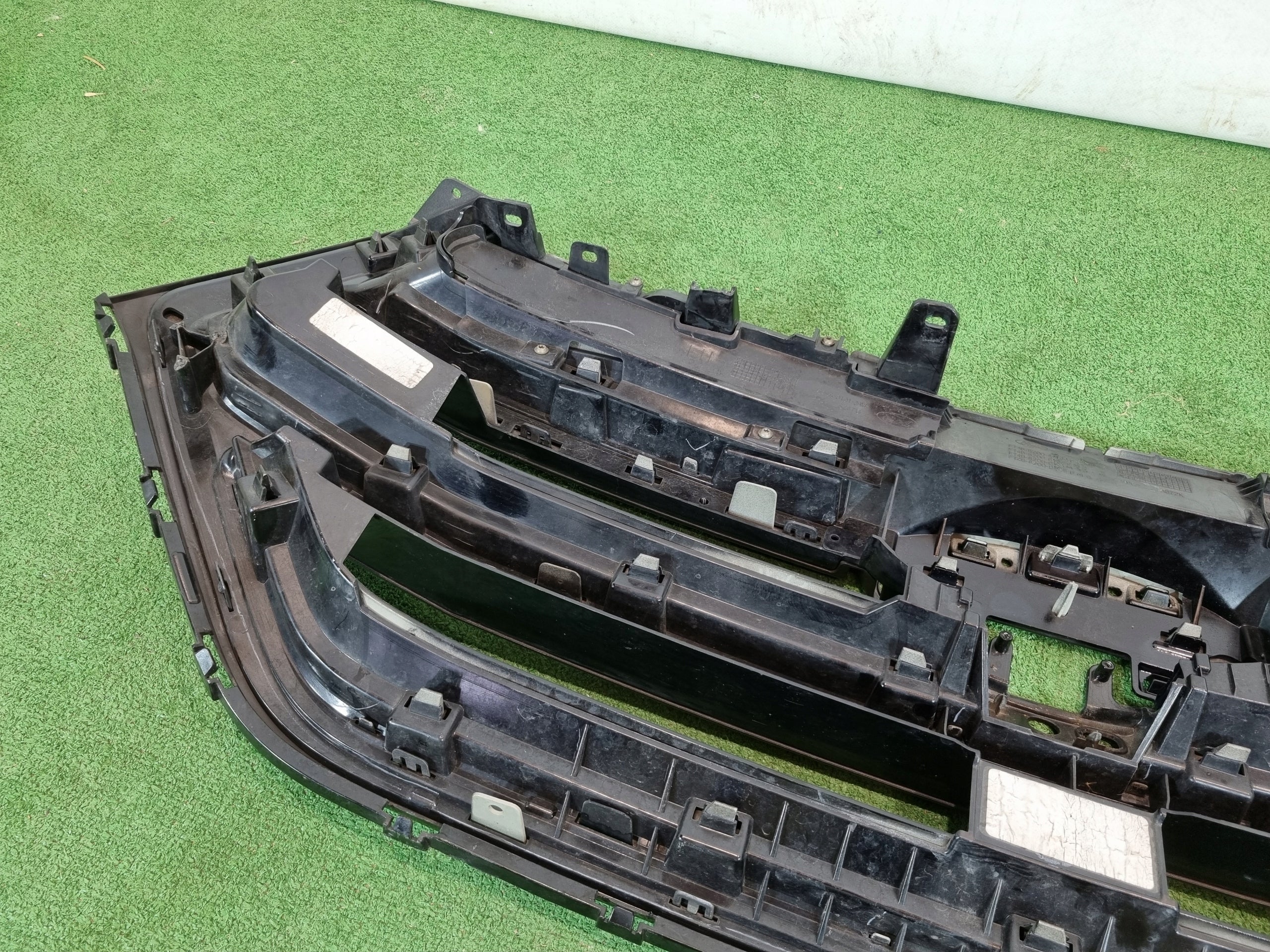 Kühlergrill Ford 2 EDGE I 1 4 FRONTGRILL GT4B8191ORG Kühlergitter