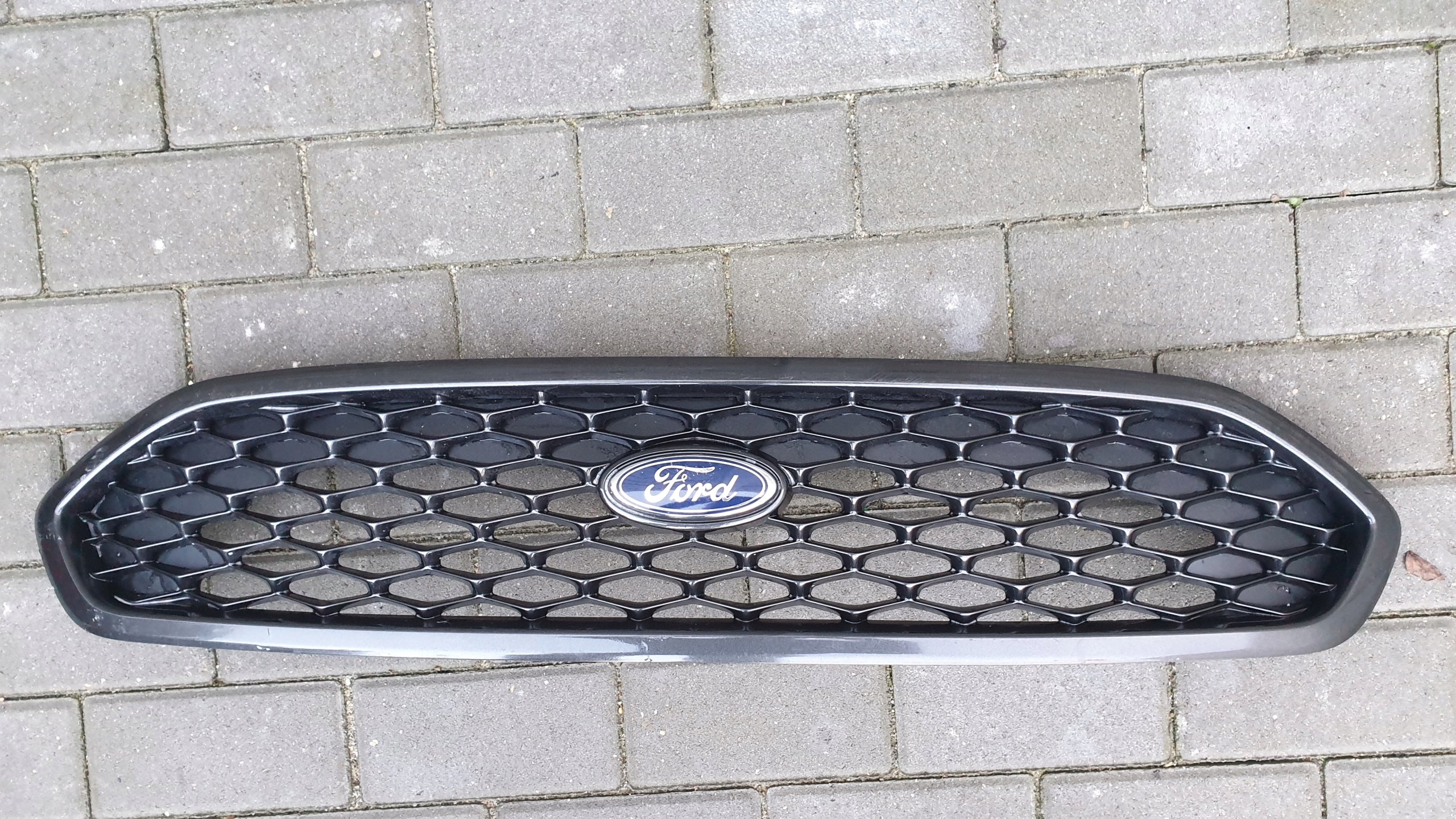 Kühlergrill Ford KA PLUS IV FRONTGRILL Kühlergitter