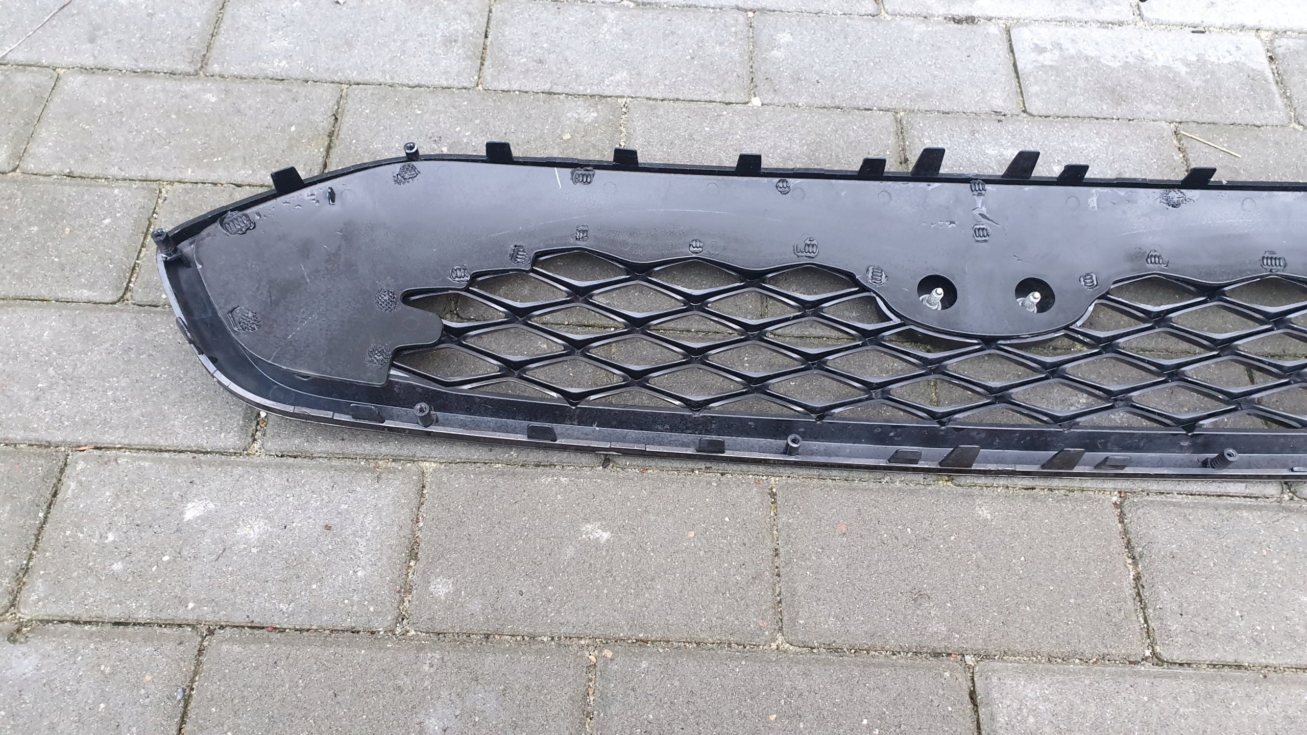 Kühlergrill Ford KA PLUS IV FRONTGRILL Kühlergitter