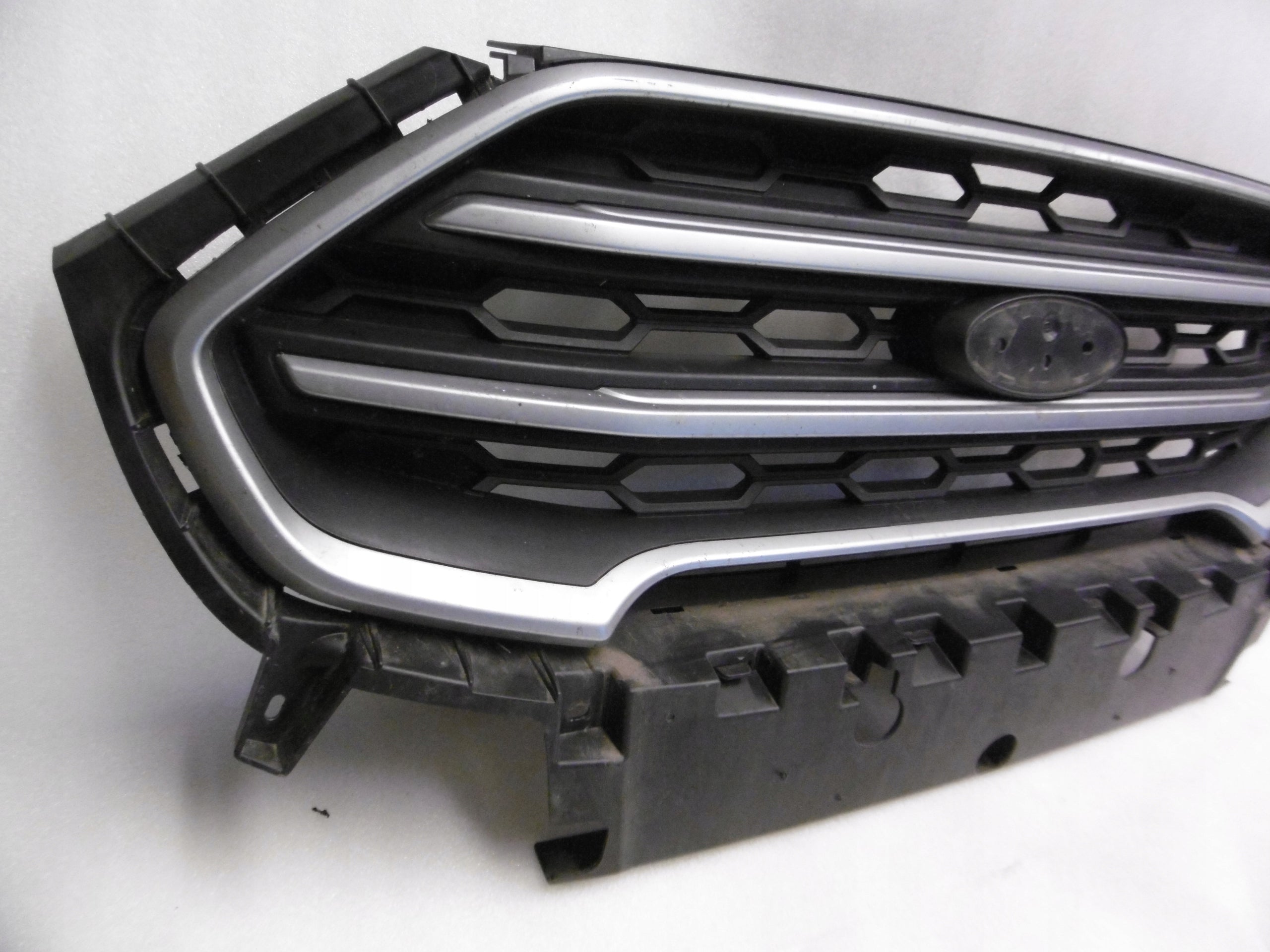 Kühlergrill Ford II ECOSPORT FRONTGRILL BN1517B968EW Kühlergitter