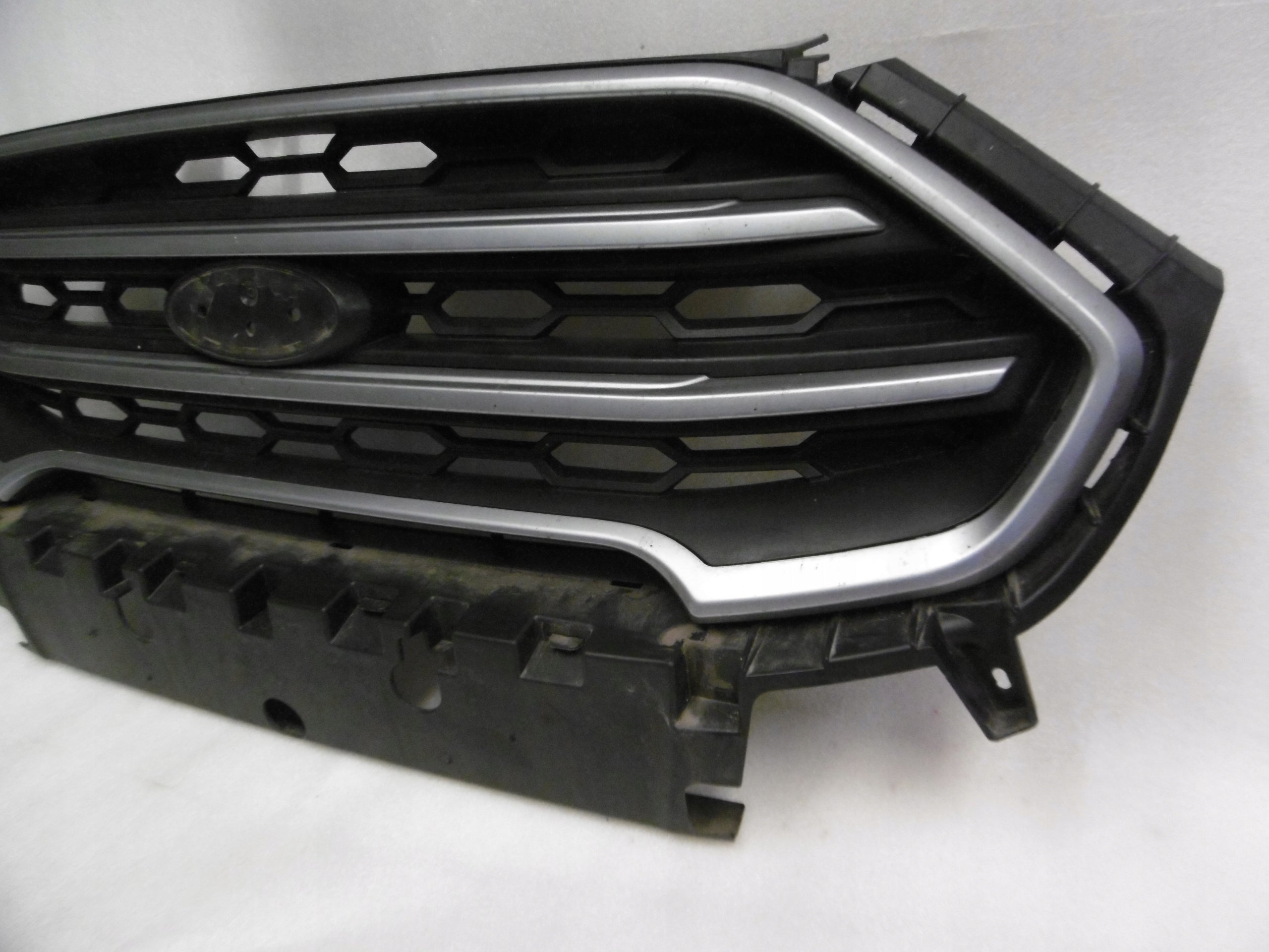 Kühlergrill Ford II ECOSPORT FRONTGRILL BN1517B968EW Kühlergitter