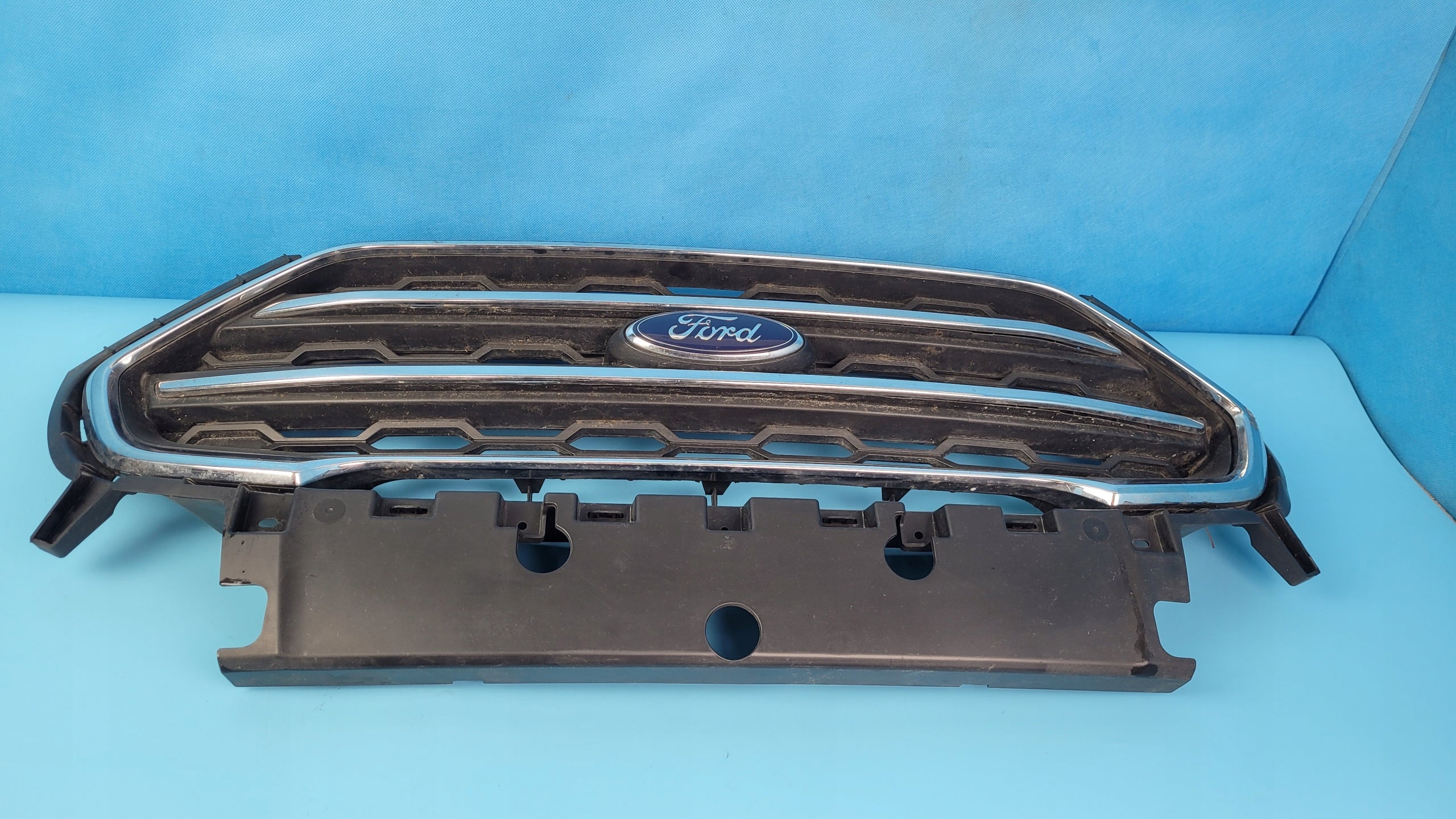 Kühlergrill Ford I 1 2 ECOSPORT FRONTGRILL GN1517B968EW Kühlergitter