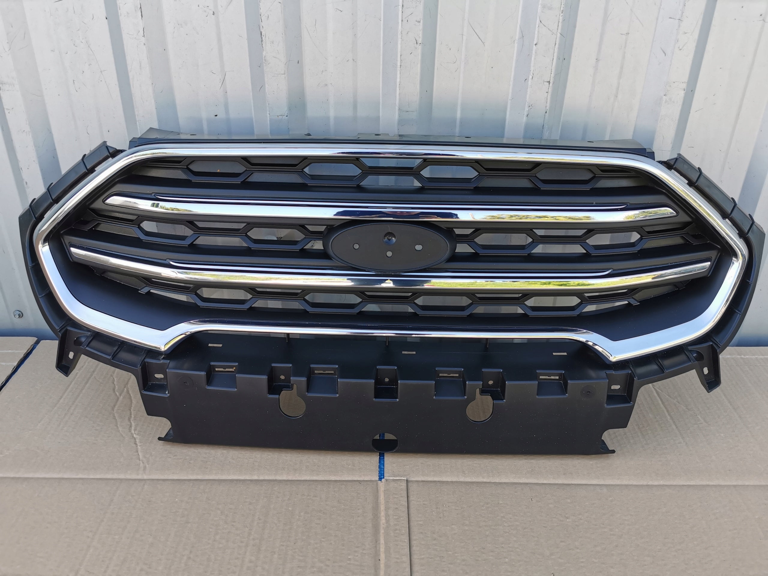 Kühlergrill Ford 1 II ECOSPORT FRONTGRILL GN1517B968EF Kühlergitter